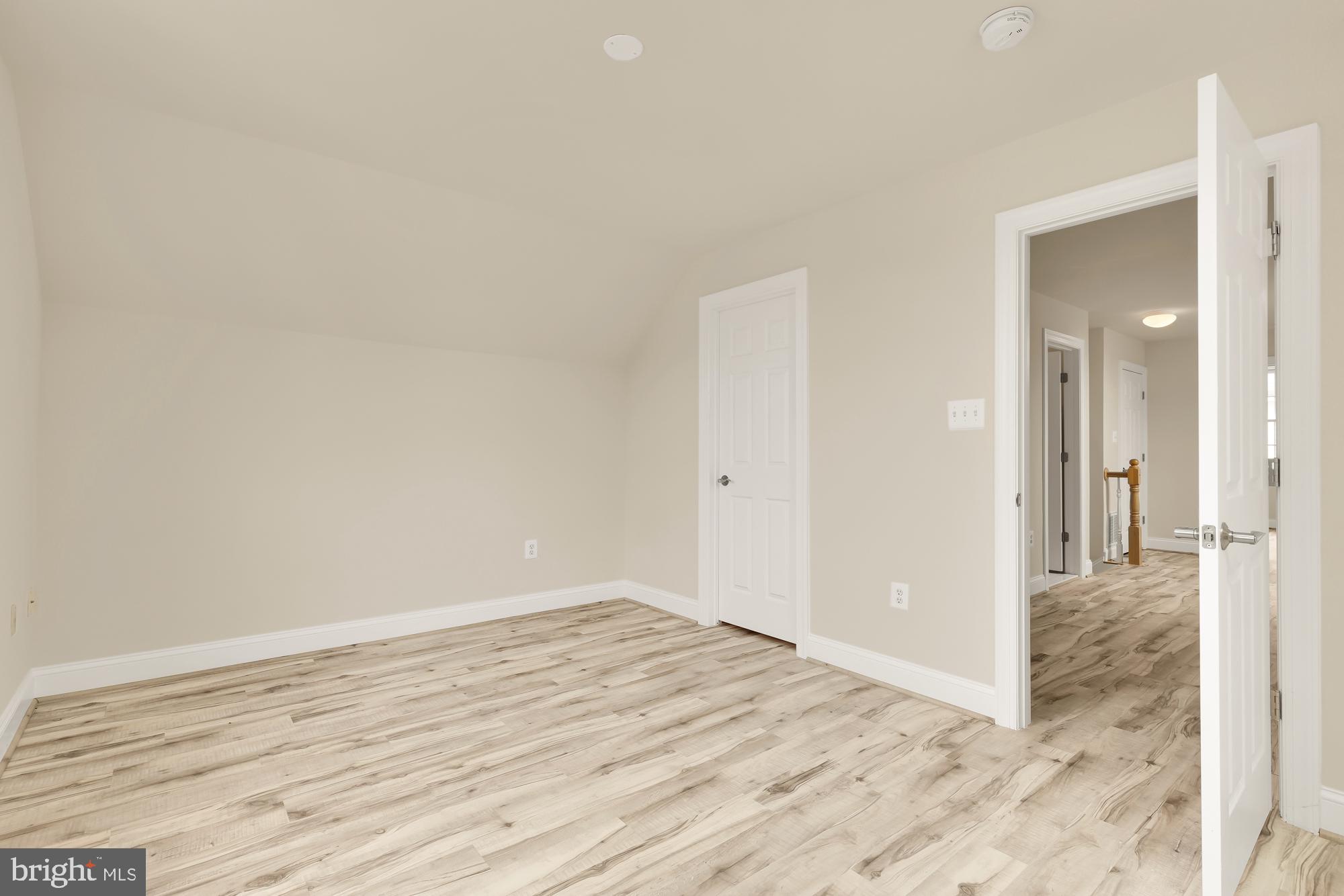 SOUTH WOODSIDE PARK - Residential