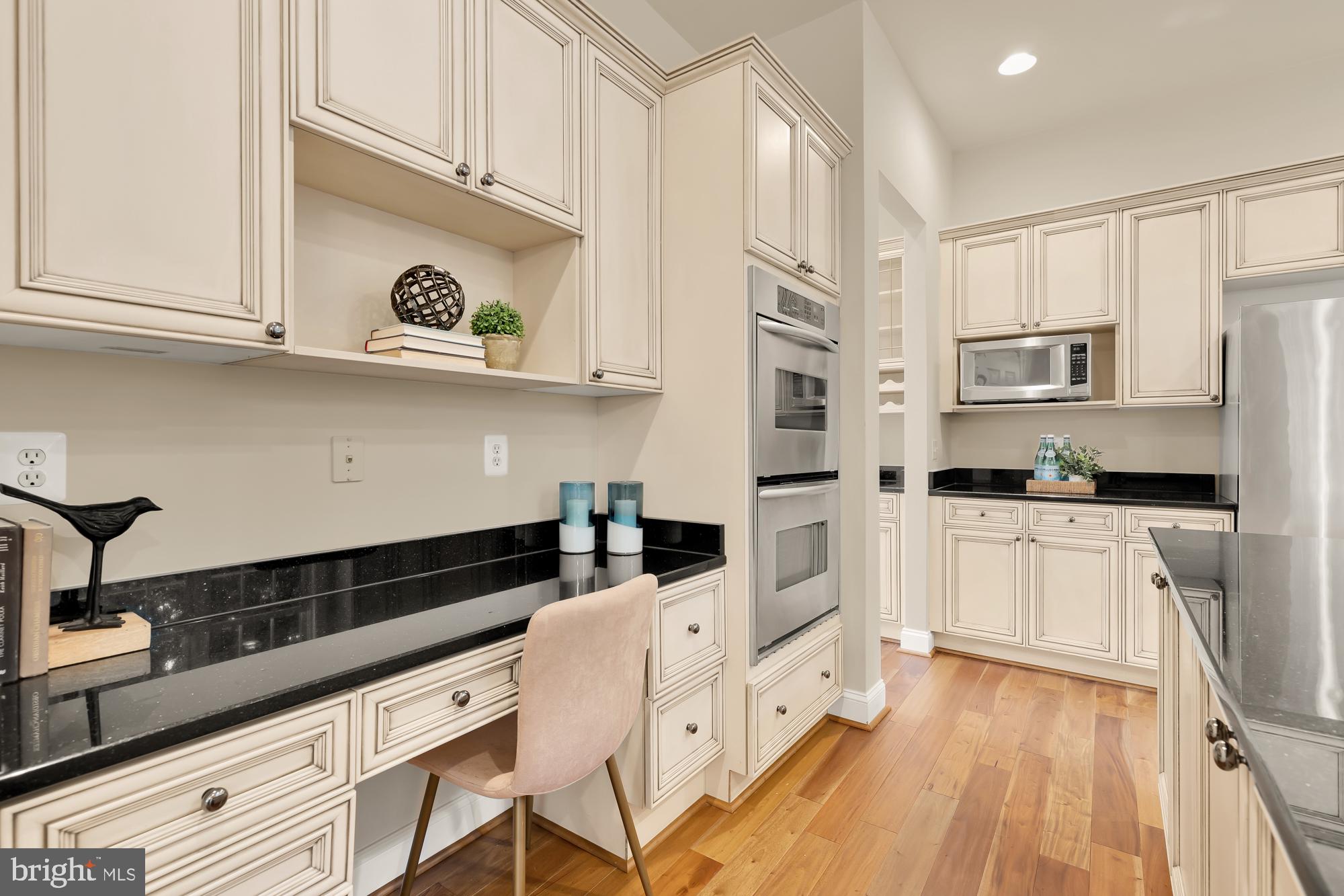 SOUTH WOODSIDE PARK - Residential