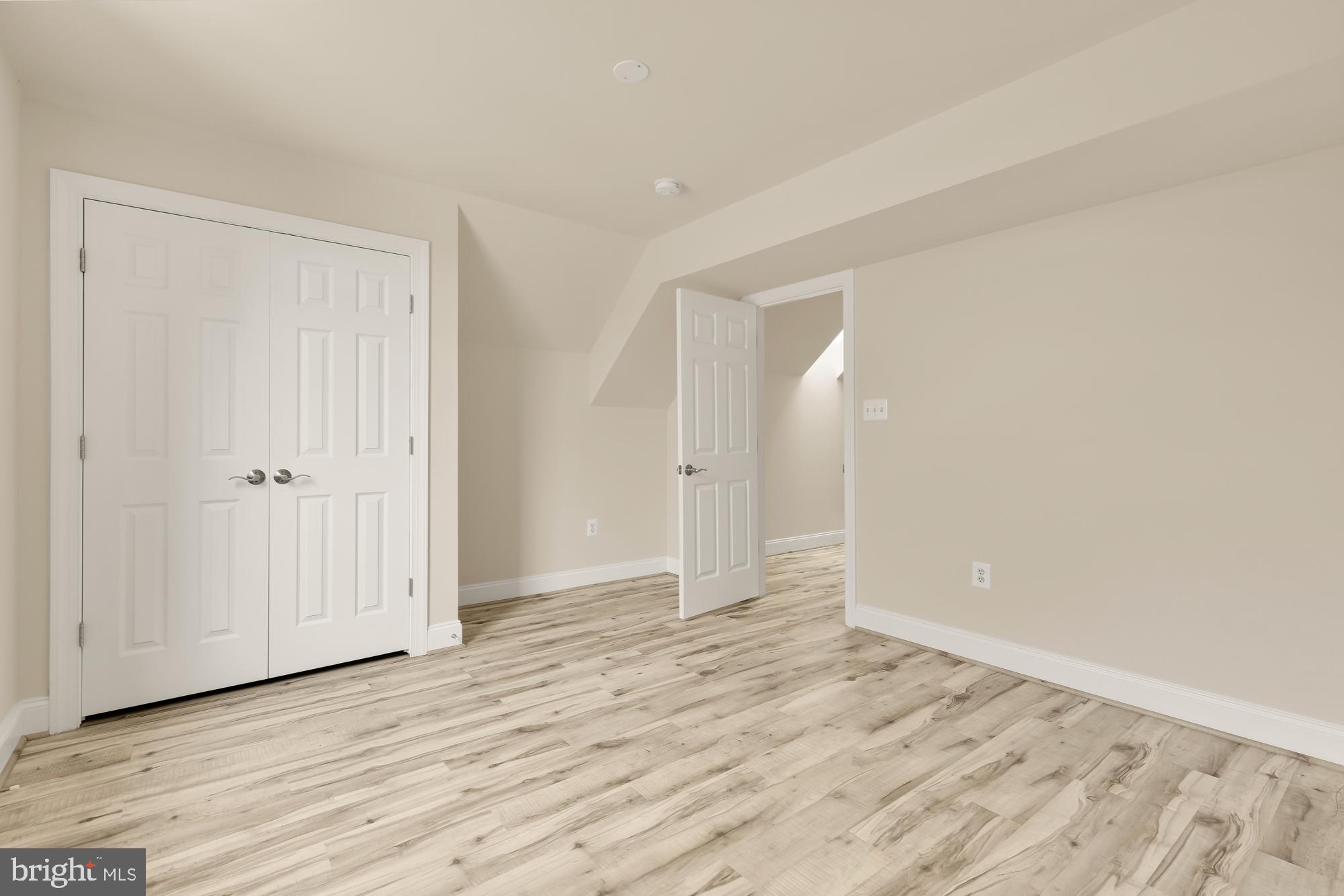 SOUTH WOODSIDE PARK - Residential