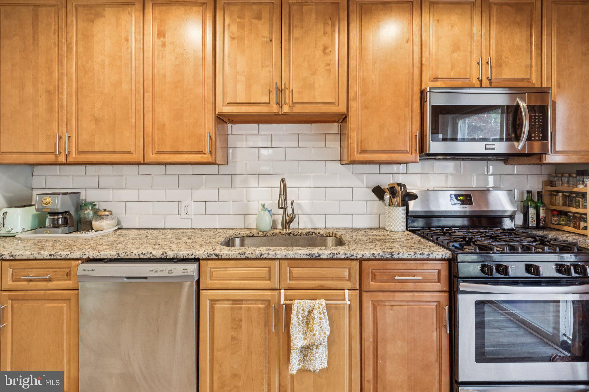 LOWER MOYAMENSING - Residential