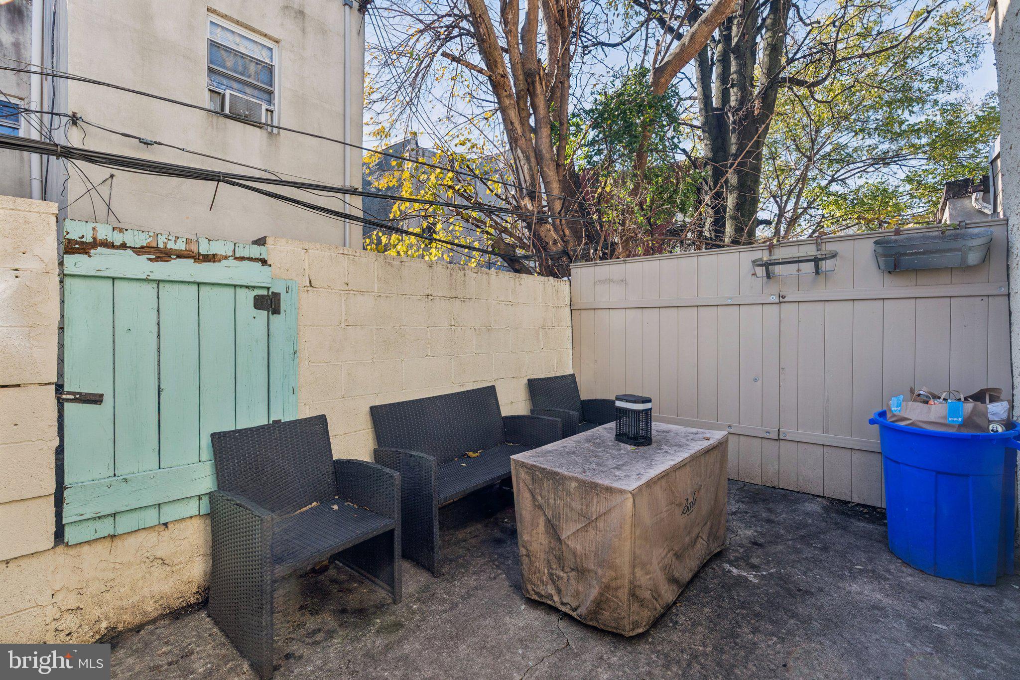 LOWER MOYAMENSING - Residential