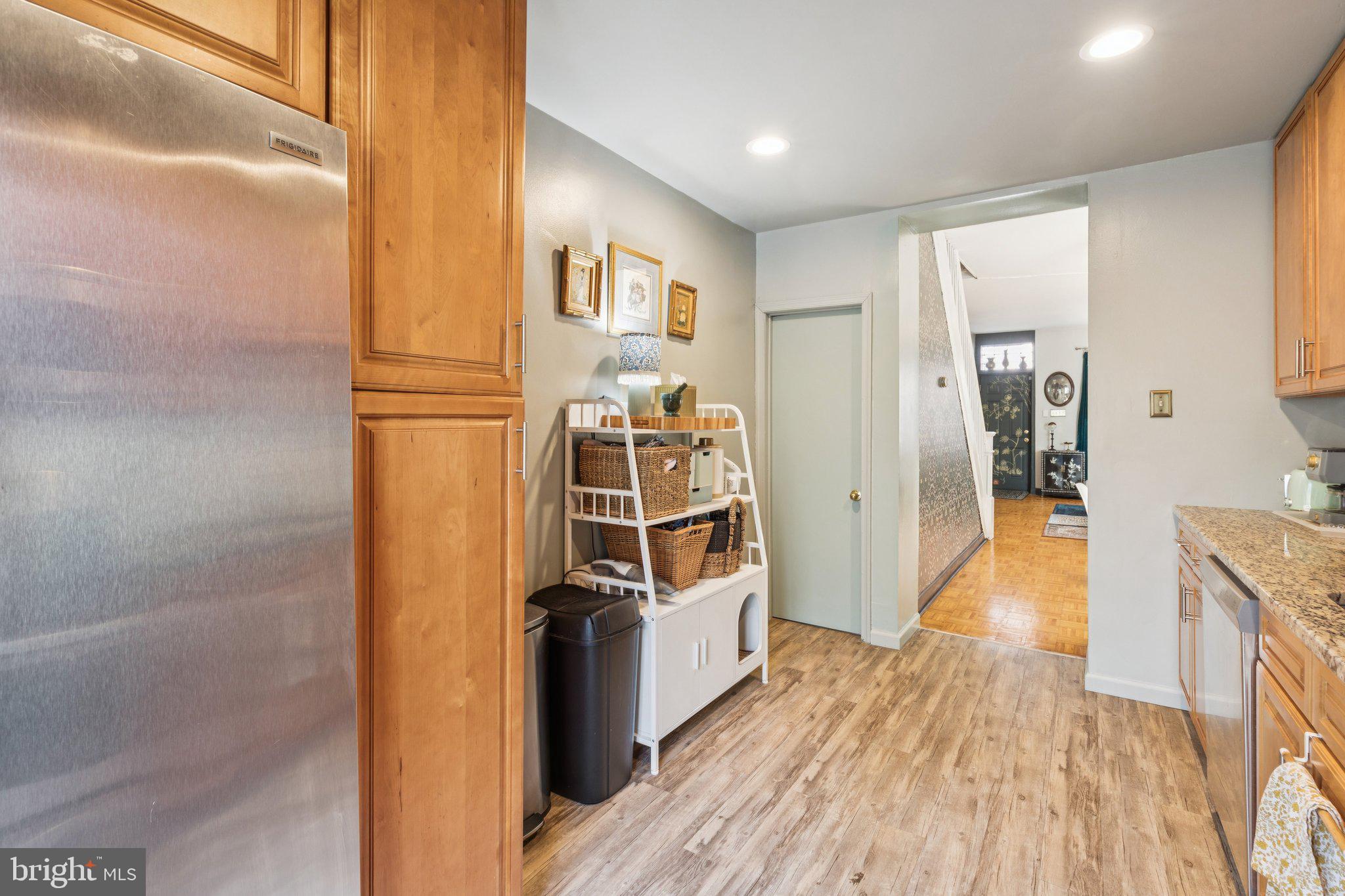 LOWER MOYAMENSING - Residential