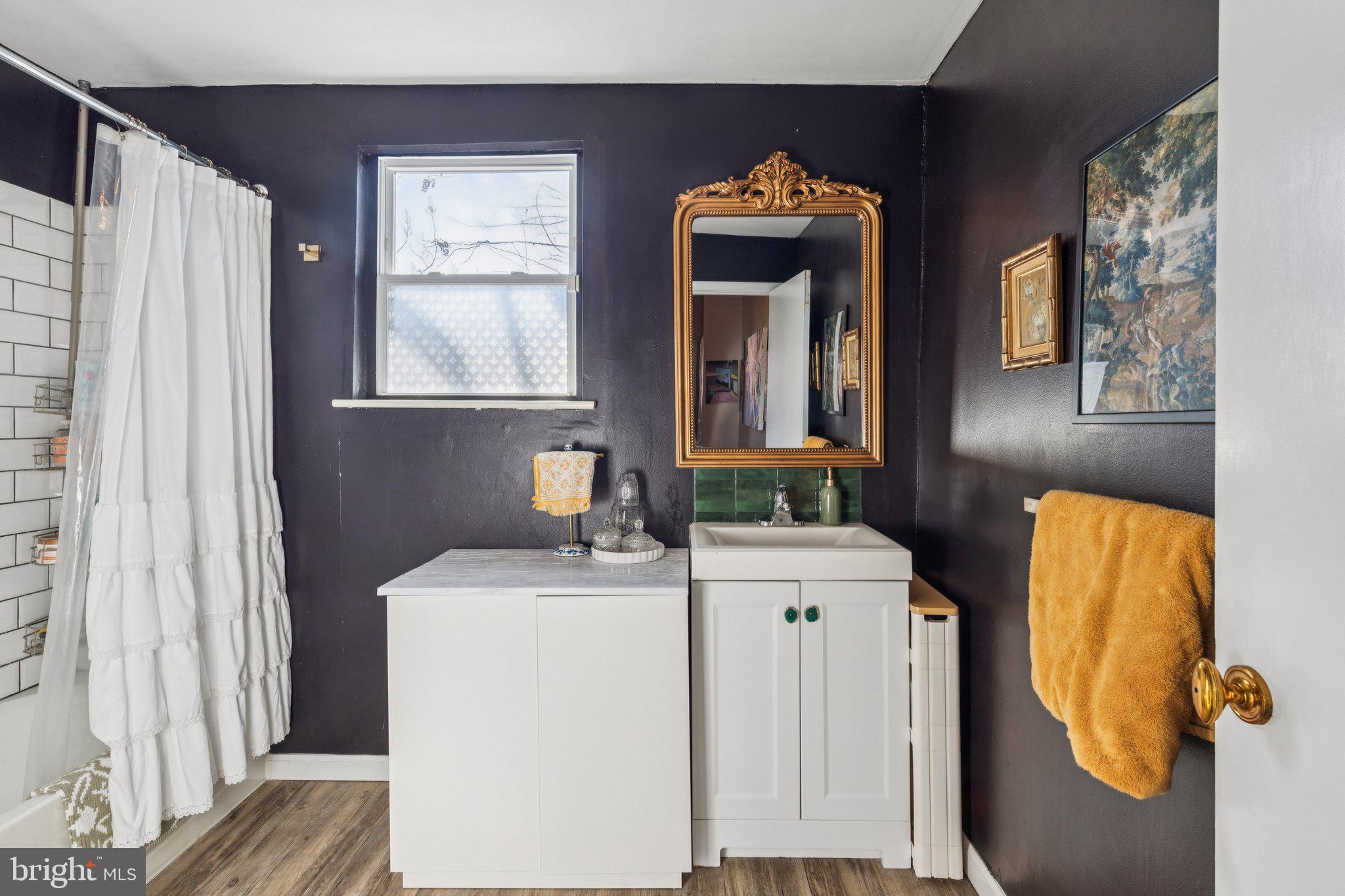 LOWER MOYAMENSING - Residential