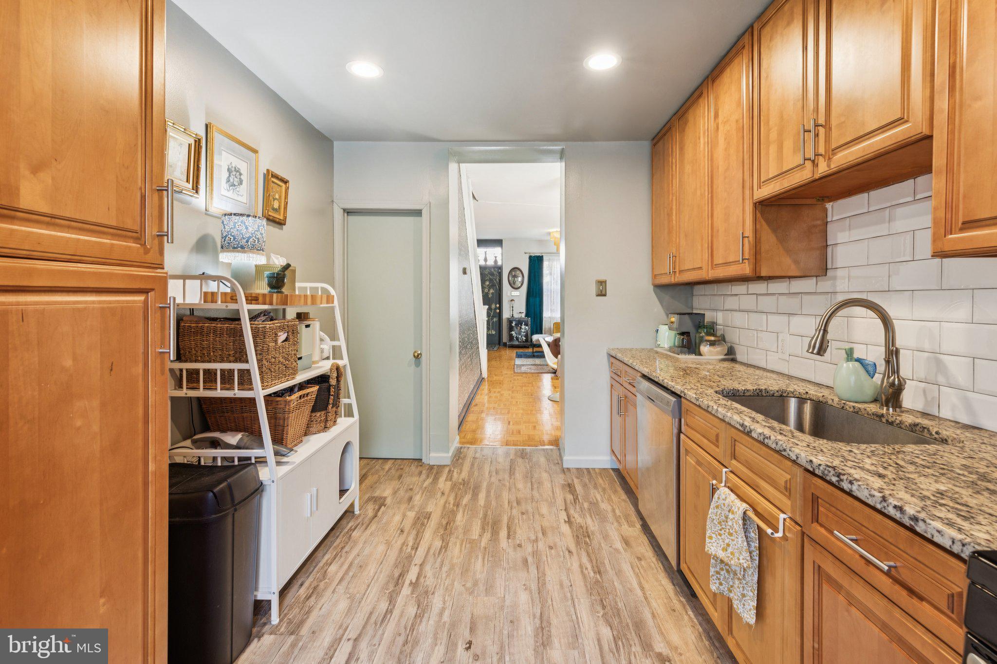 LOWER MOYAMENSING - Residential