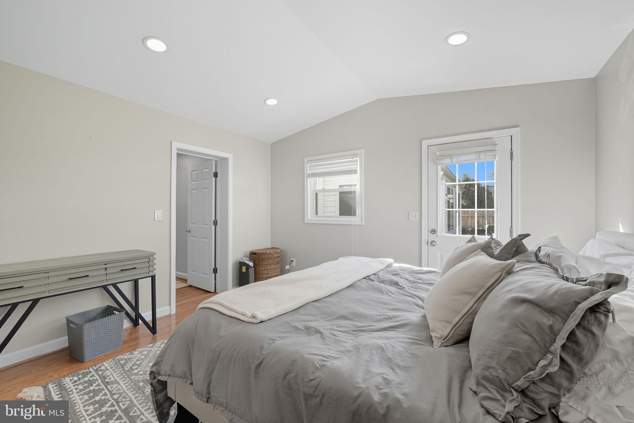 SYCAMORE GARDENS - Residential