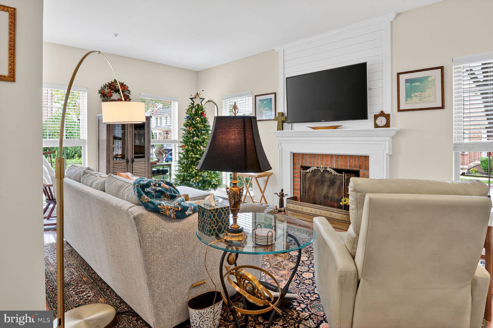 WORMANS MILL - Residential