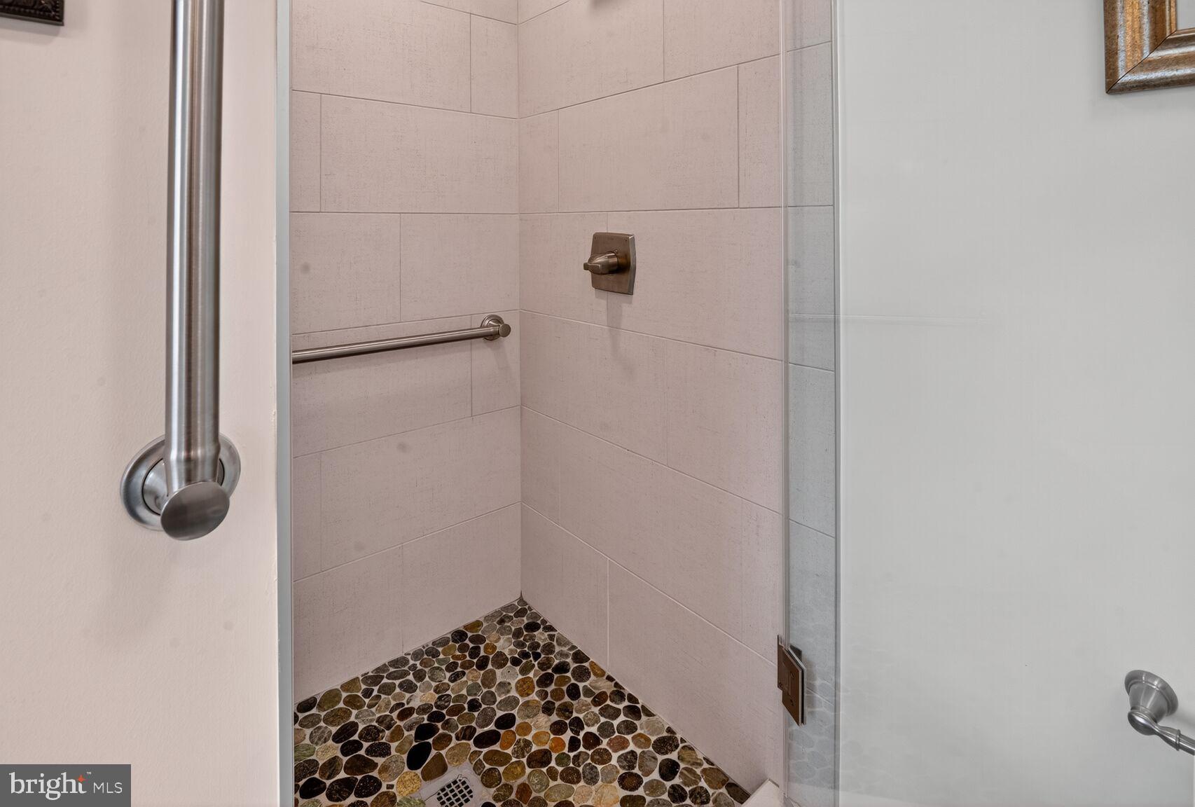 WORMANS MILL - Residential