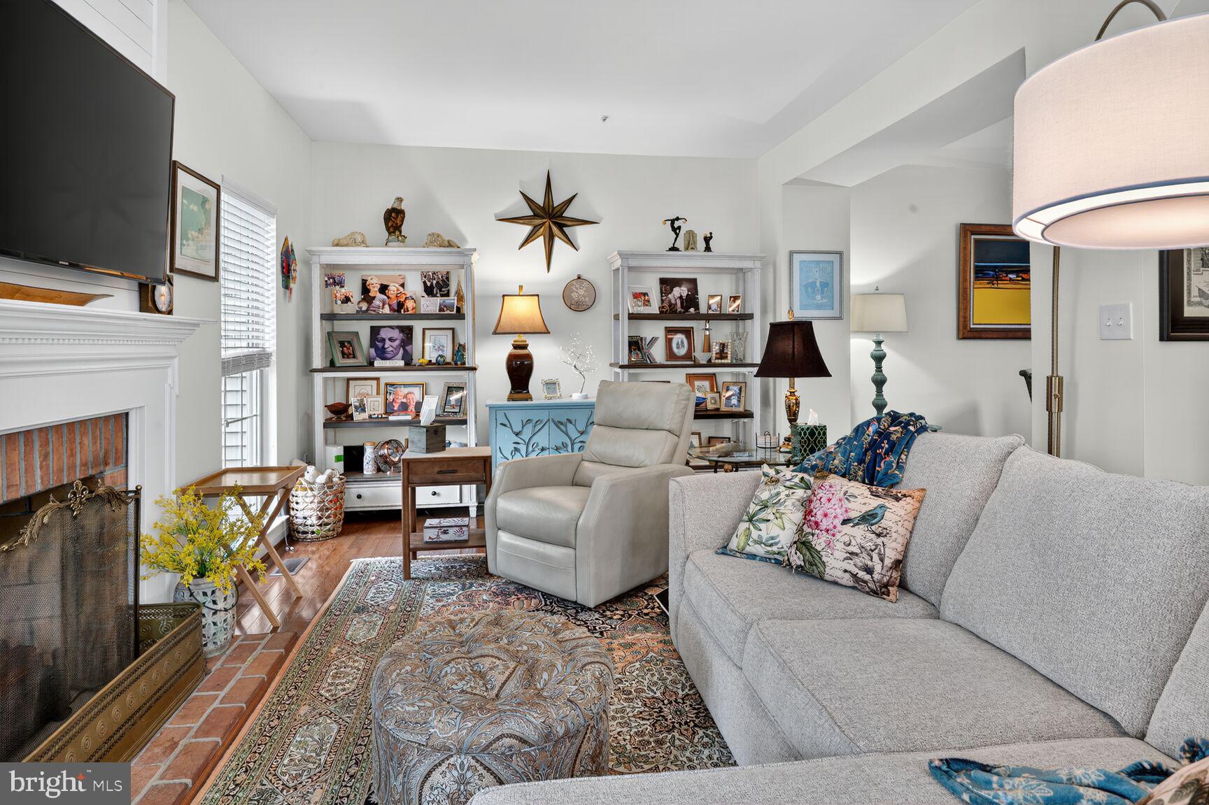 WORMANS MILL - Residential