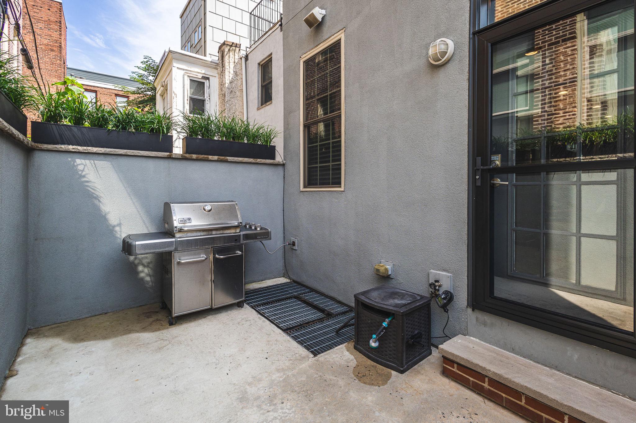 GRADUATE HOSPITAL - Residential