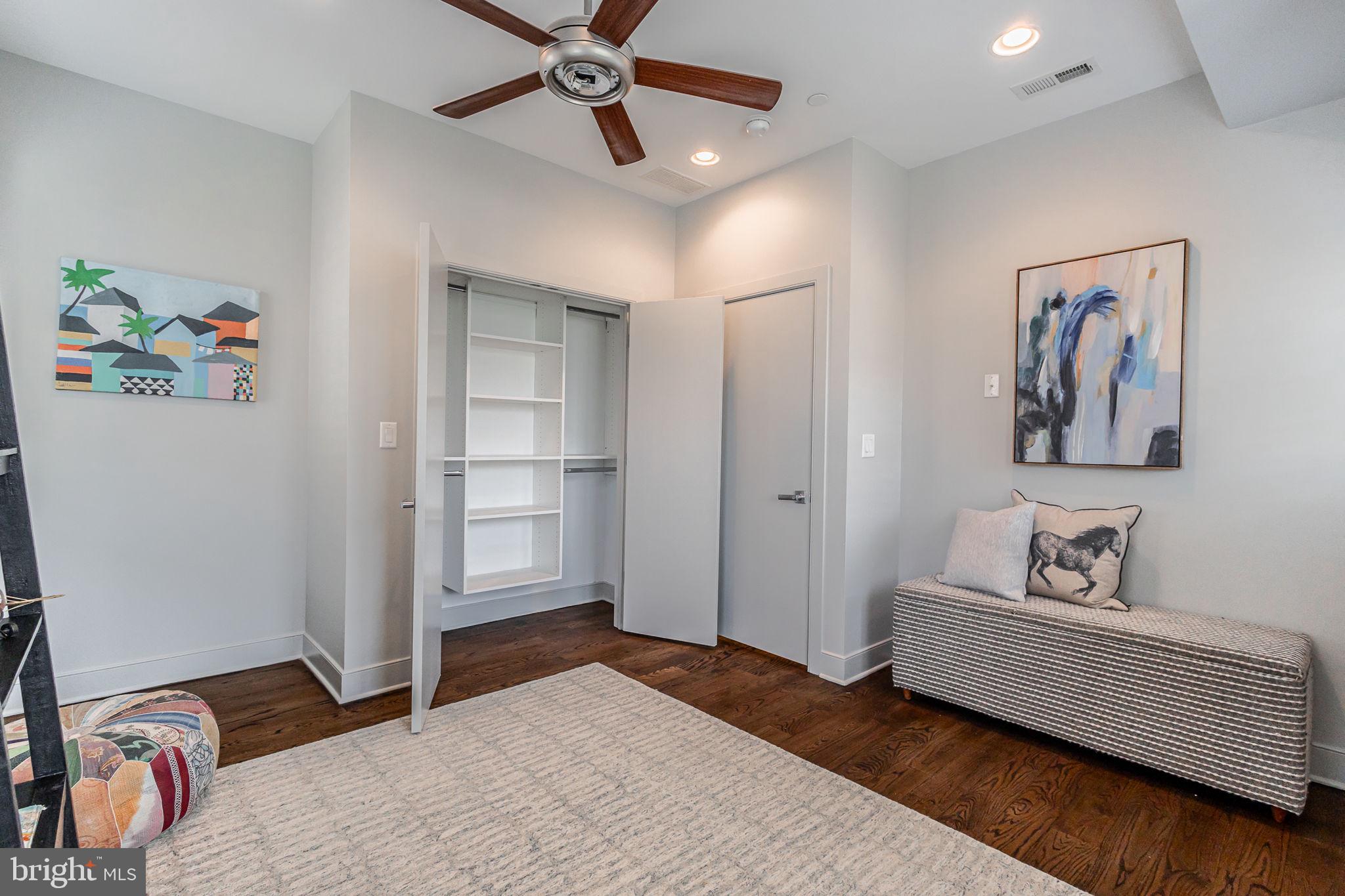 GRADUATE HOSPITAL - Residential