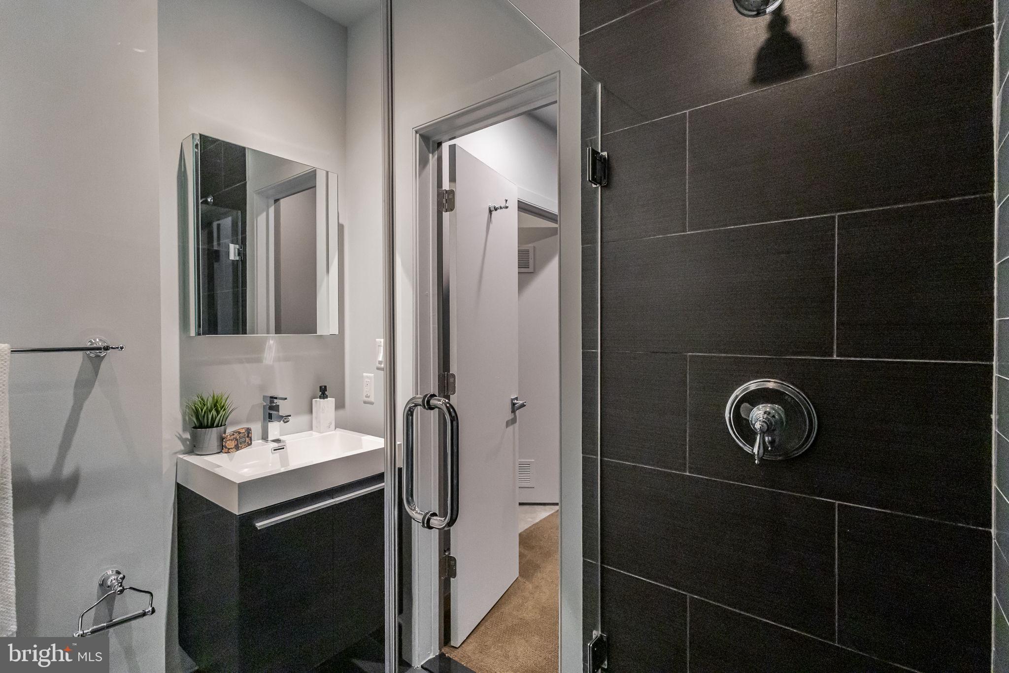 GRADUATE HOSPITAL - Residential