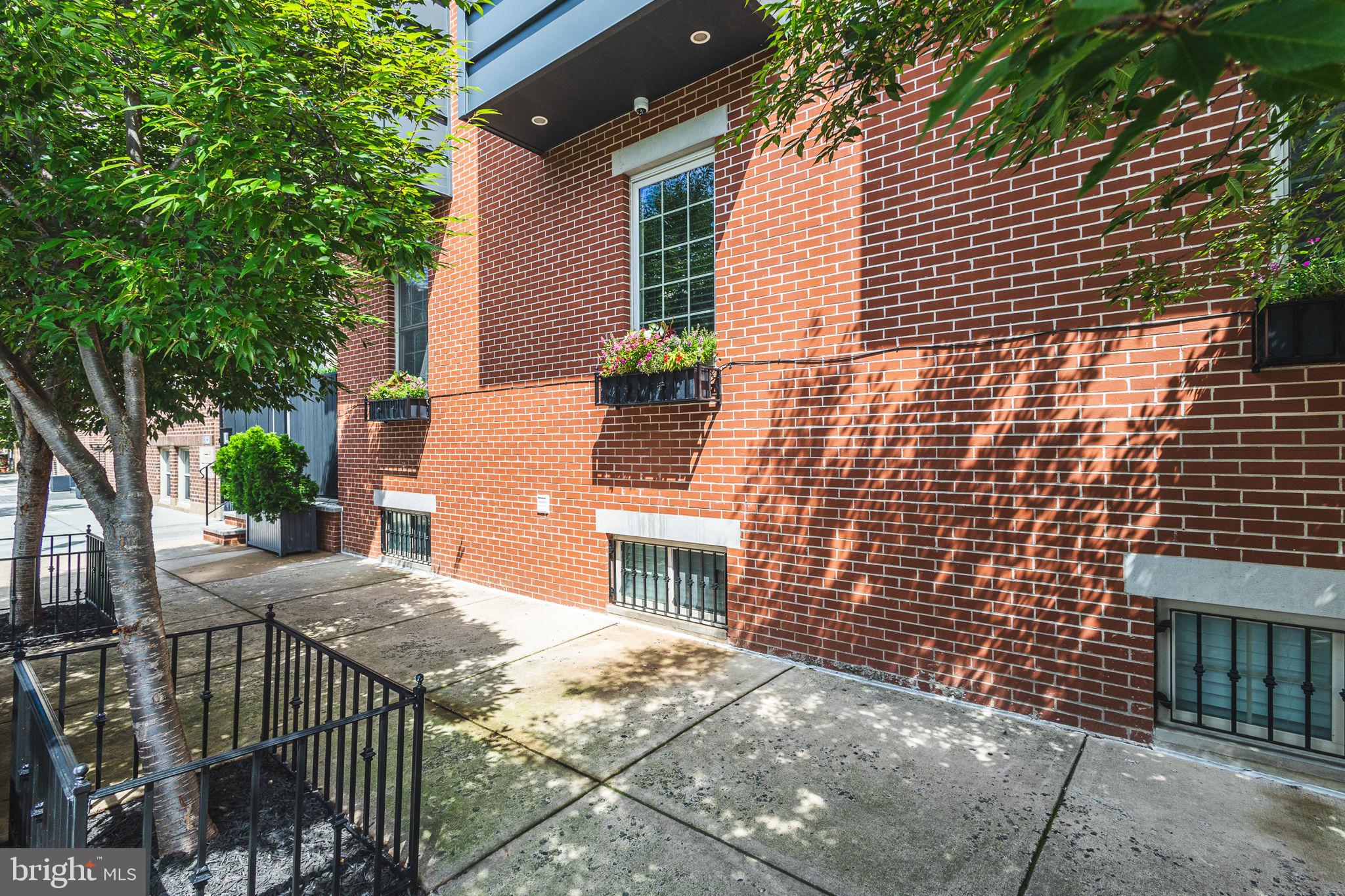 GRADUATE HOSPITAL - Residential