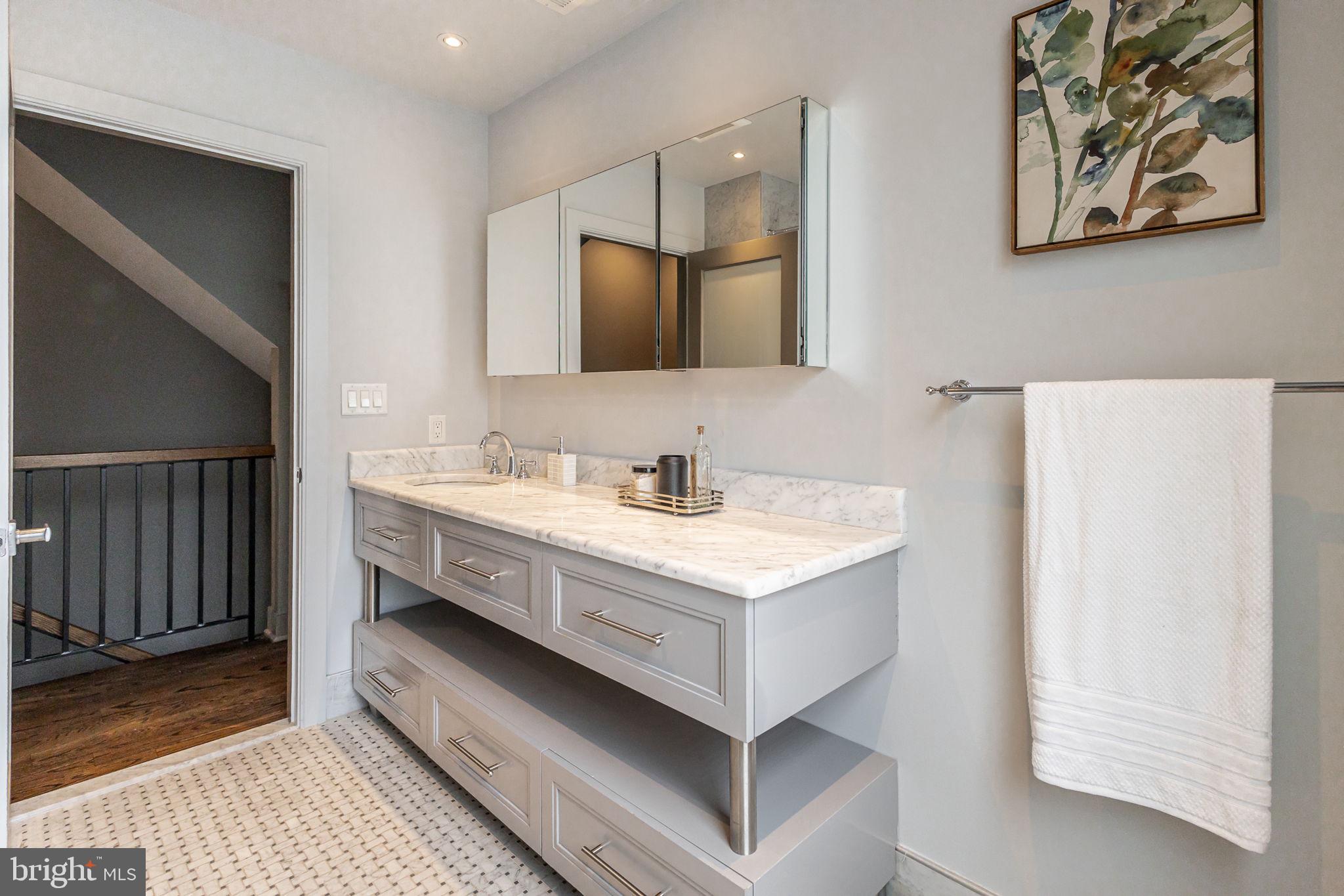 GRADUATE HOSPITAL - Residential