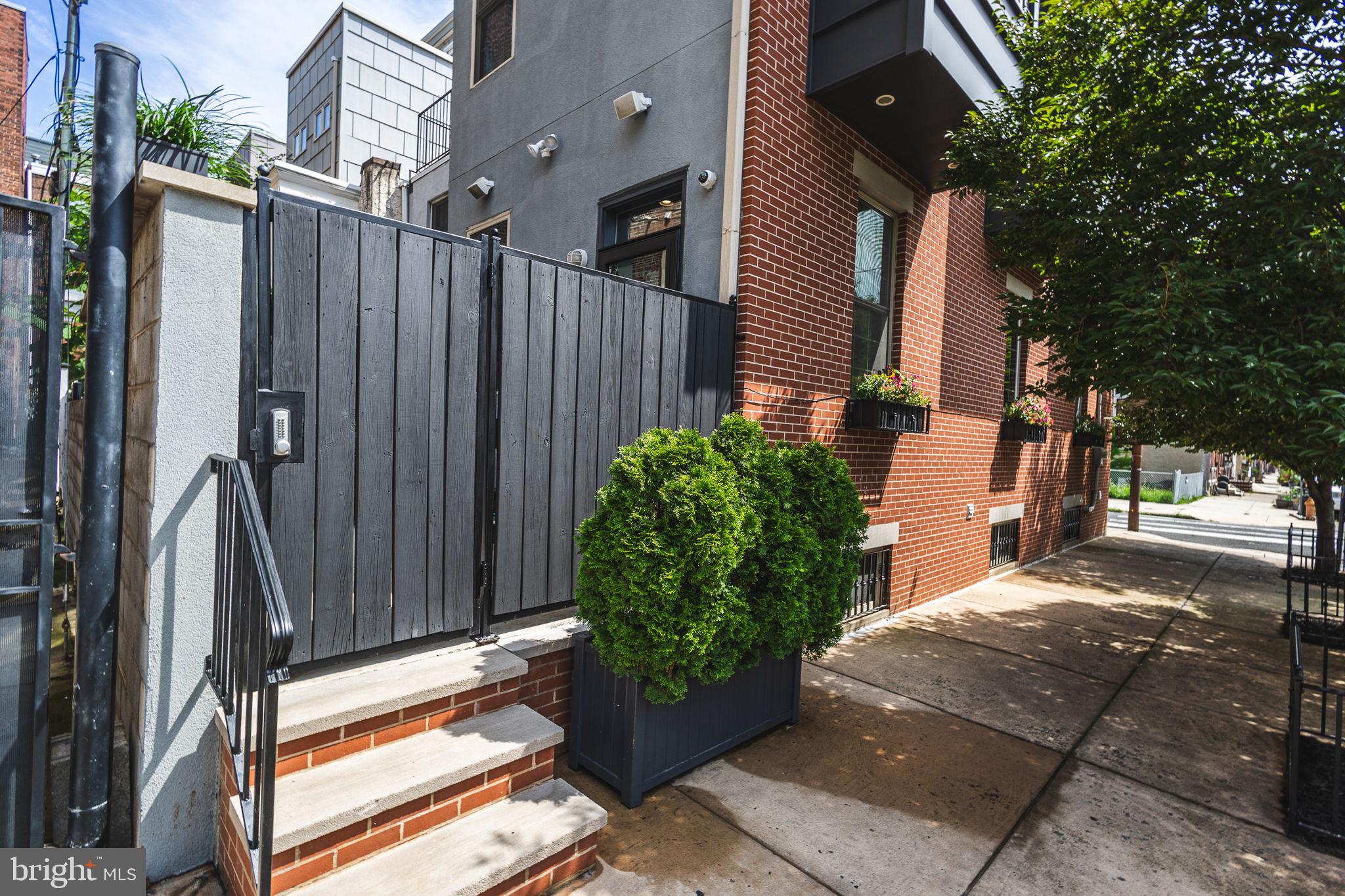 GRADUATE HOSPITAL - Residential