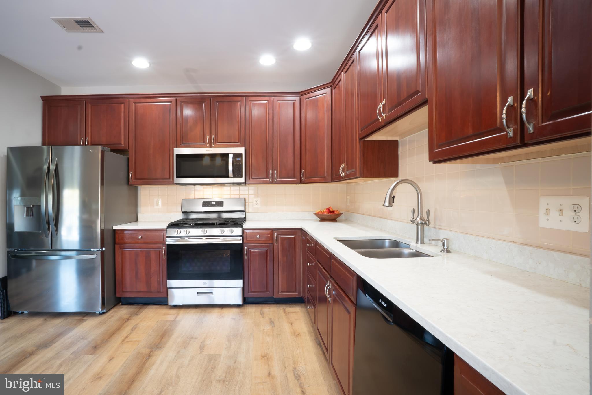 DOMINION VALLEY - Residential