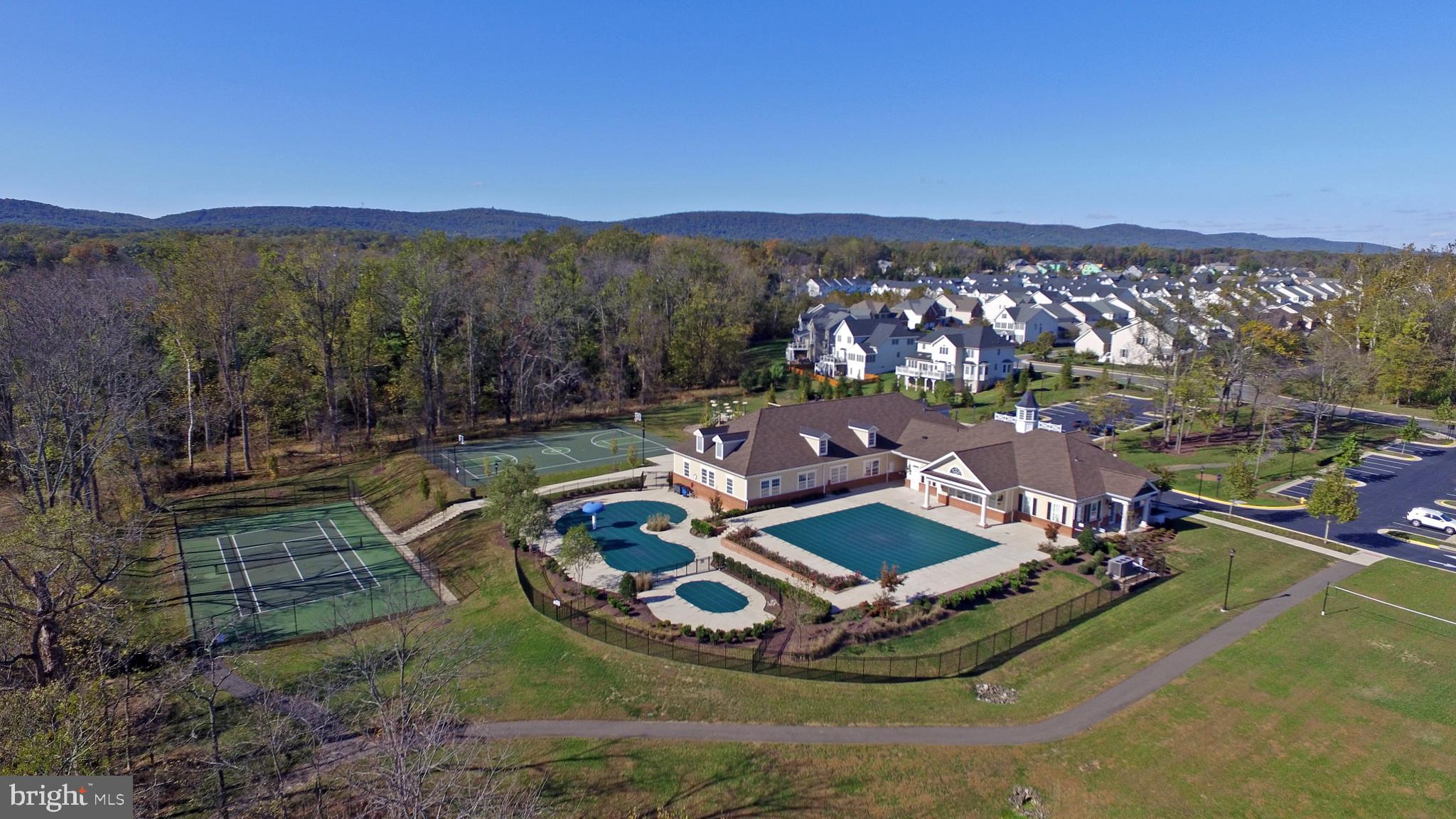 DOMINION VALLEY - Residential