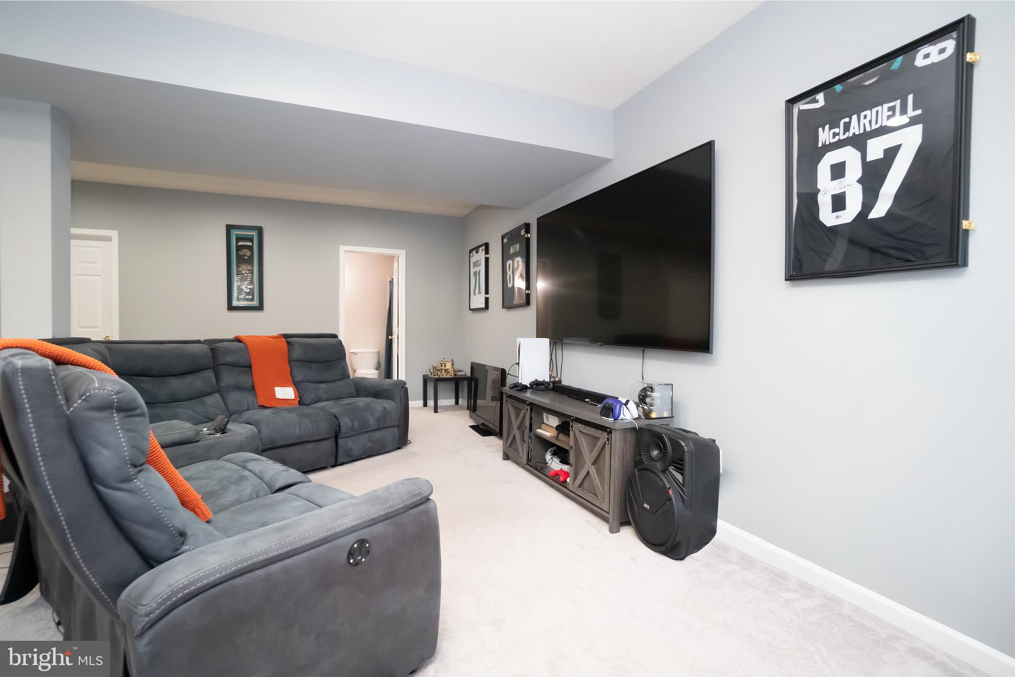 DOMINION VALLEY - Residential