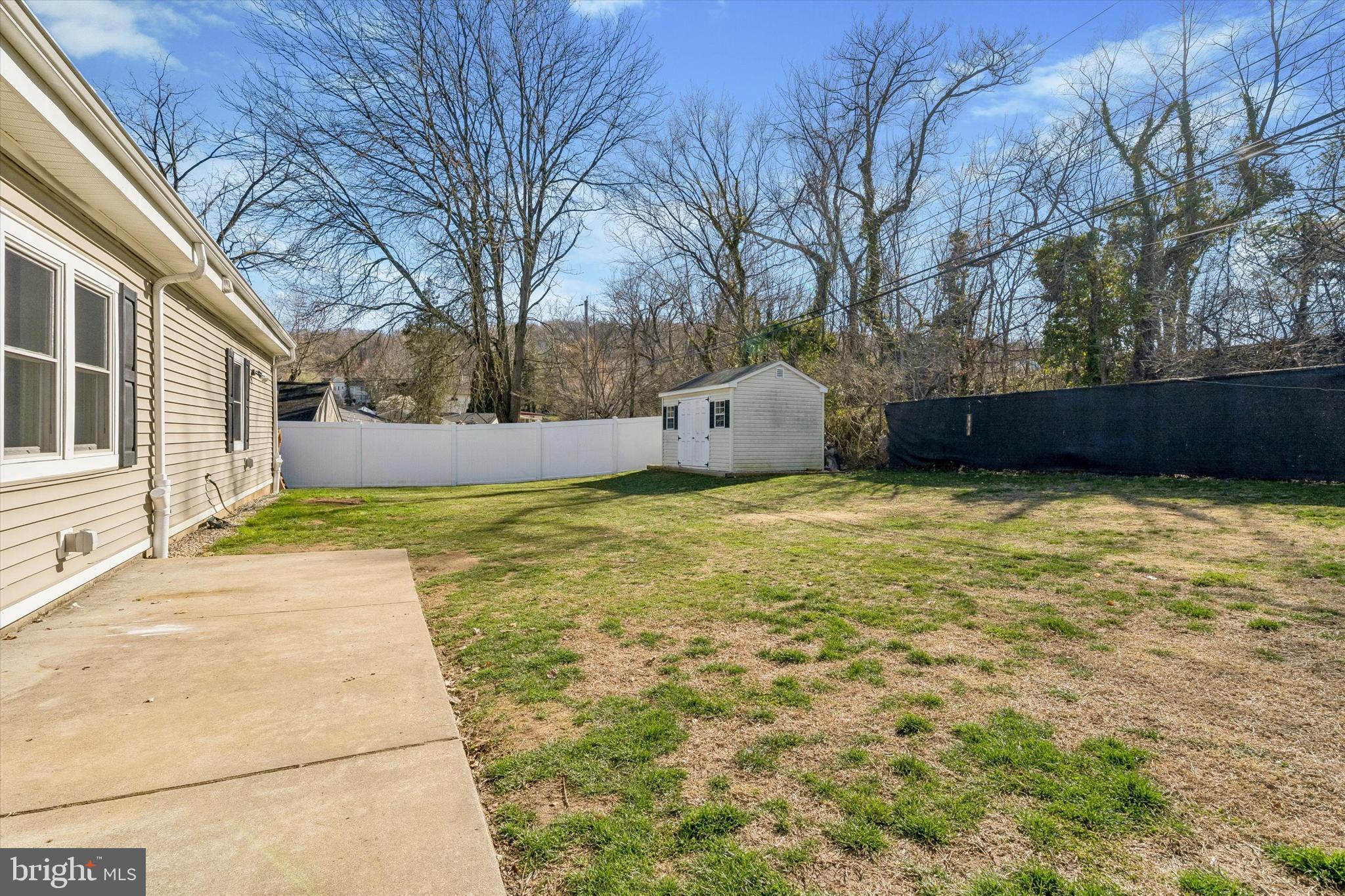 SCHOOL SIDE MANOR - Residential