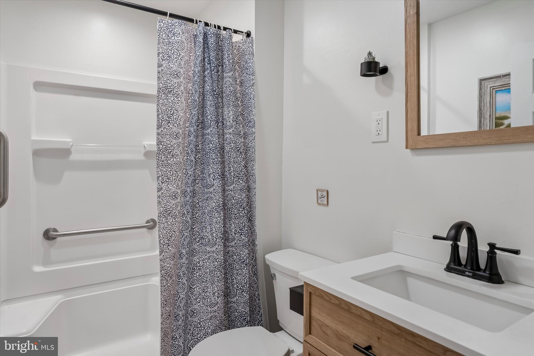 SCHOOL SIDE MANOR - Residential