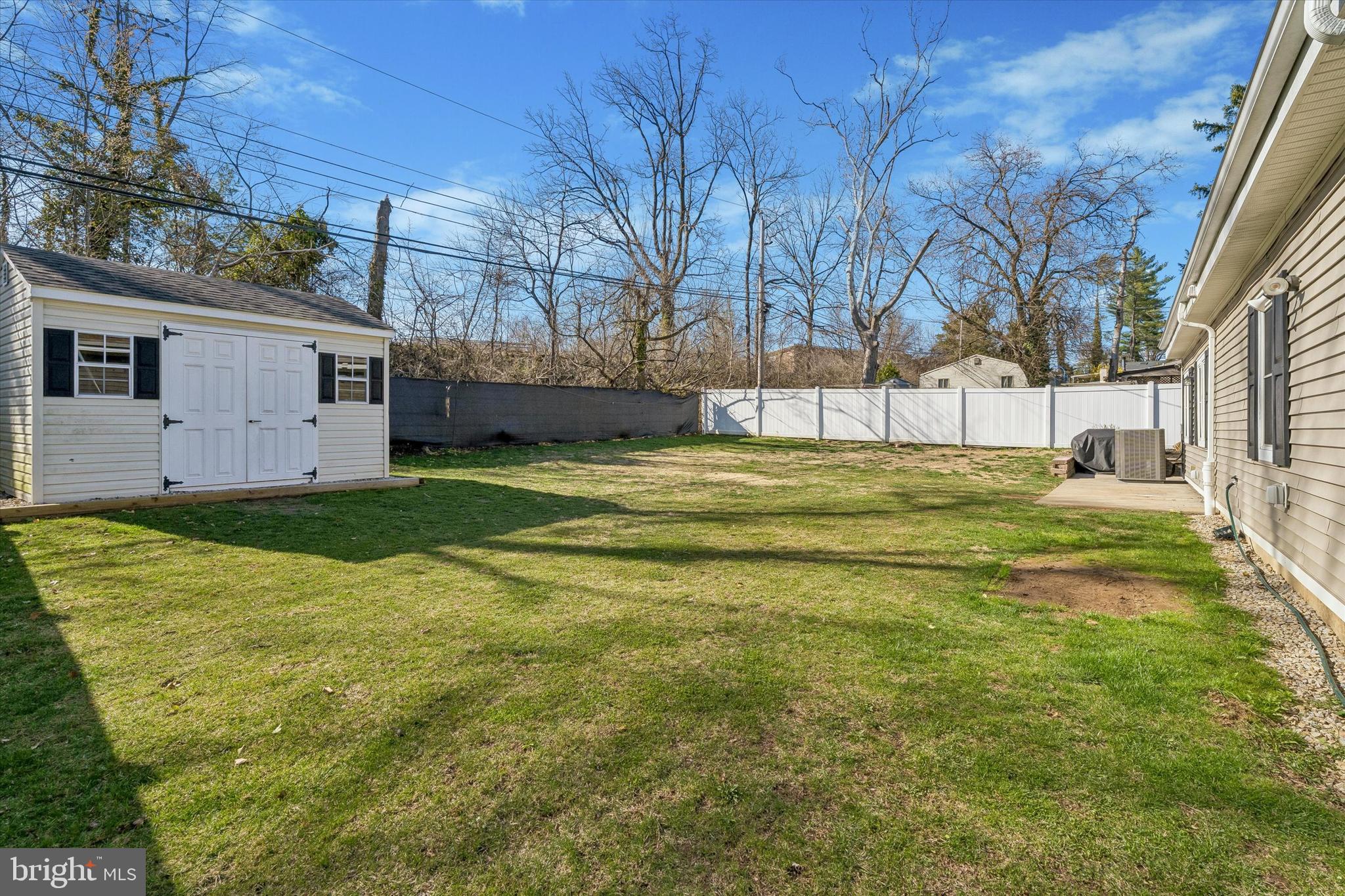 SCHOOL SIDE MANOR - Residential