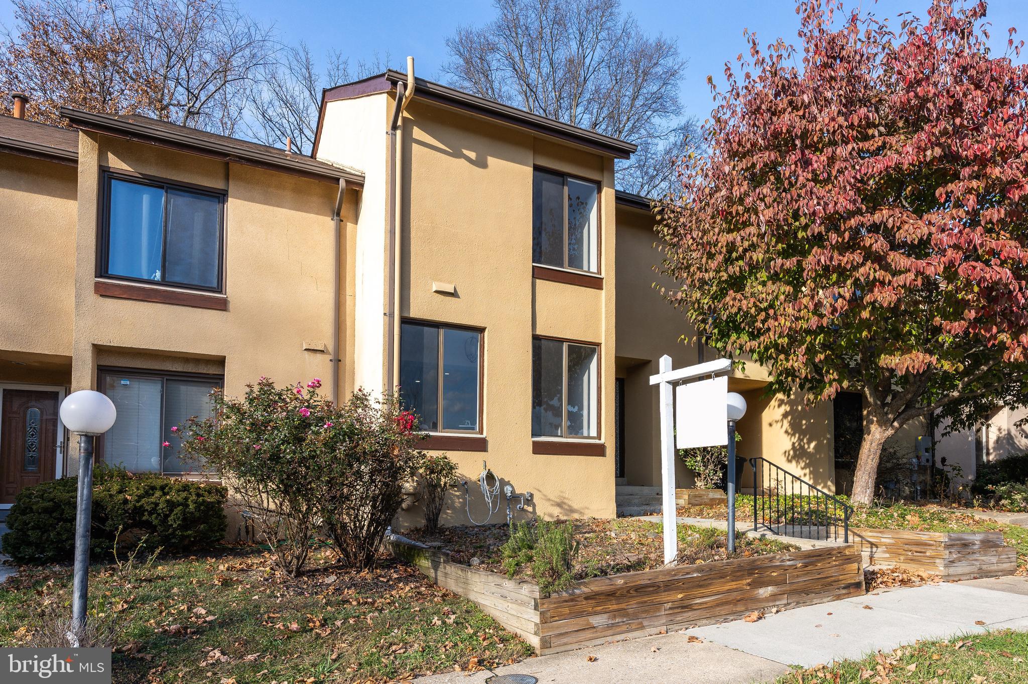 VILLAGE OF OAKLAND MILLS - Residential