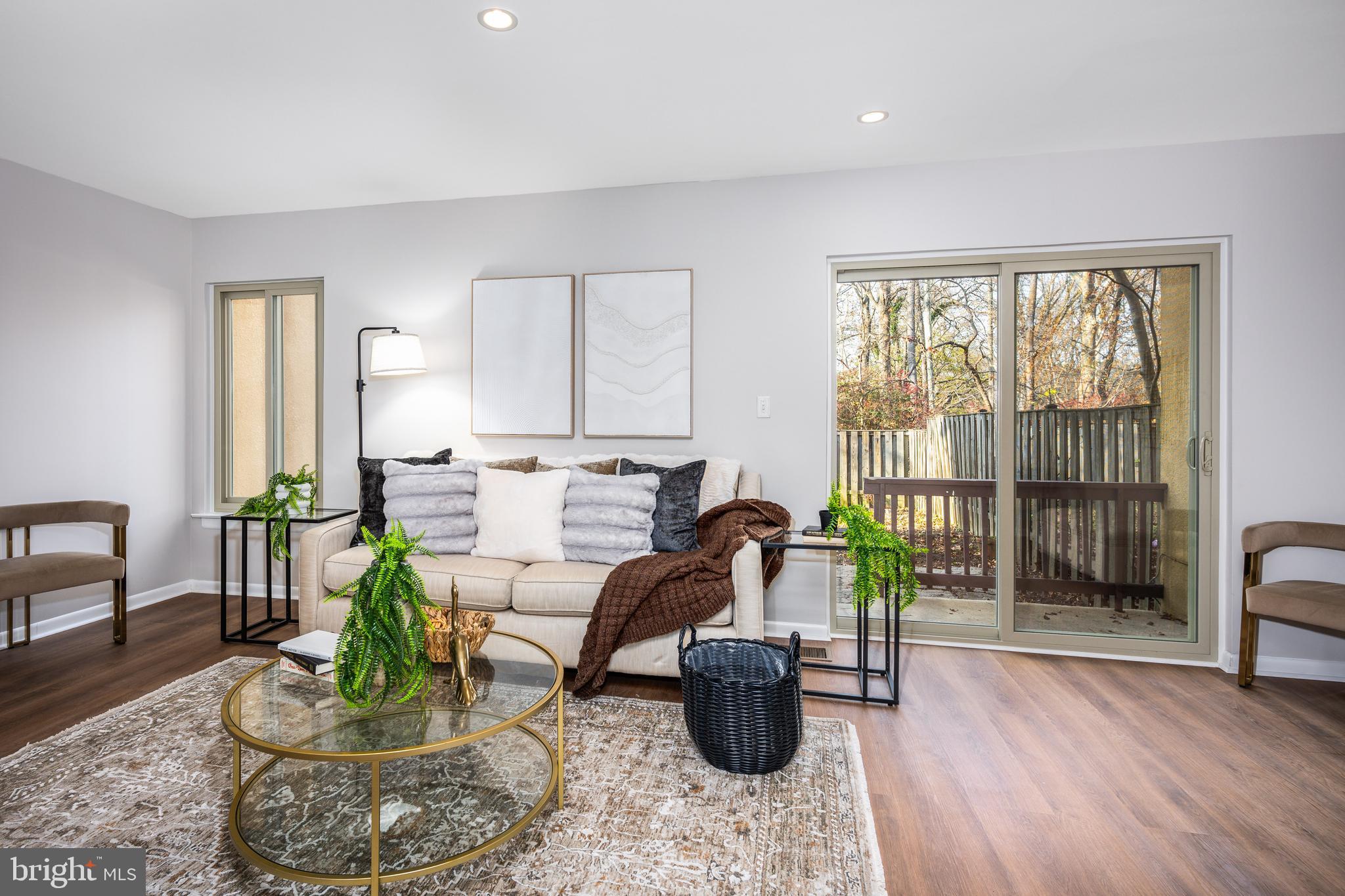 VILLAGE OF OAKLAND MILLS - Residential