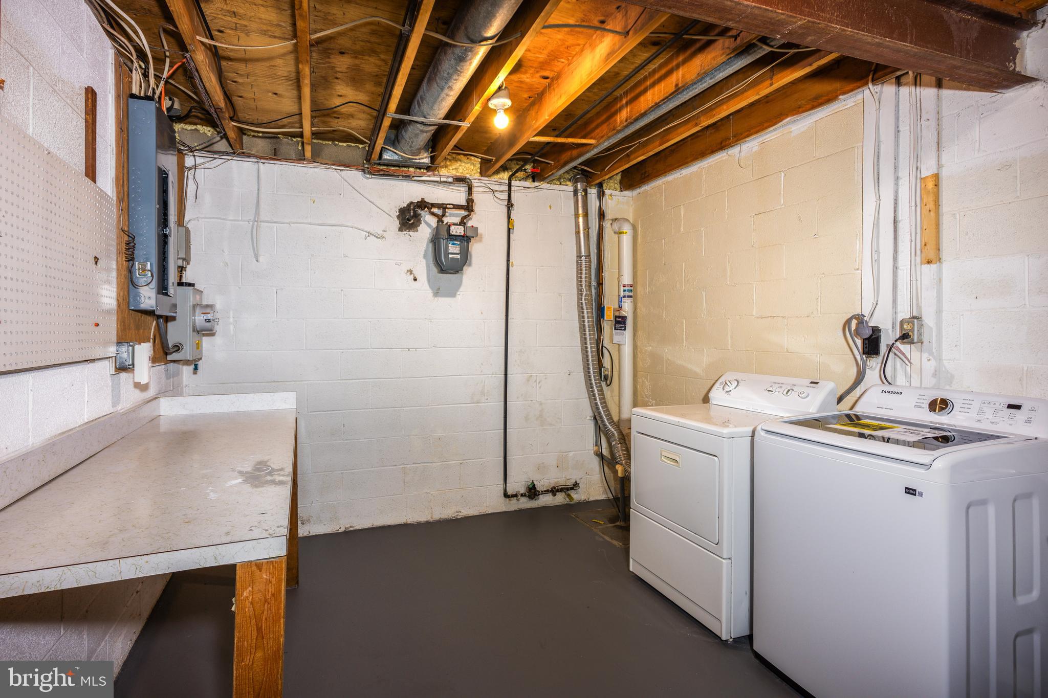 VILLAGE OF OAKLAND MILLS - Residential