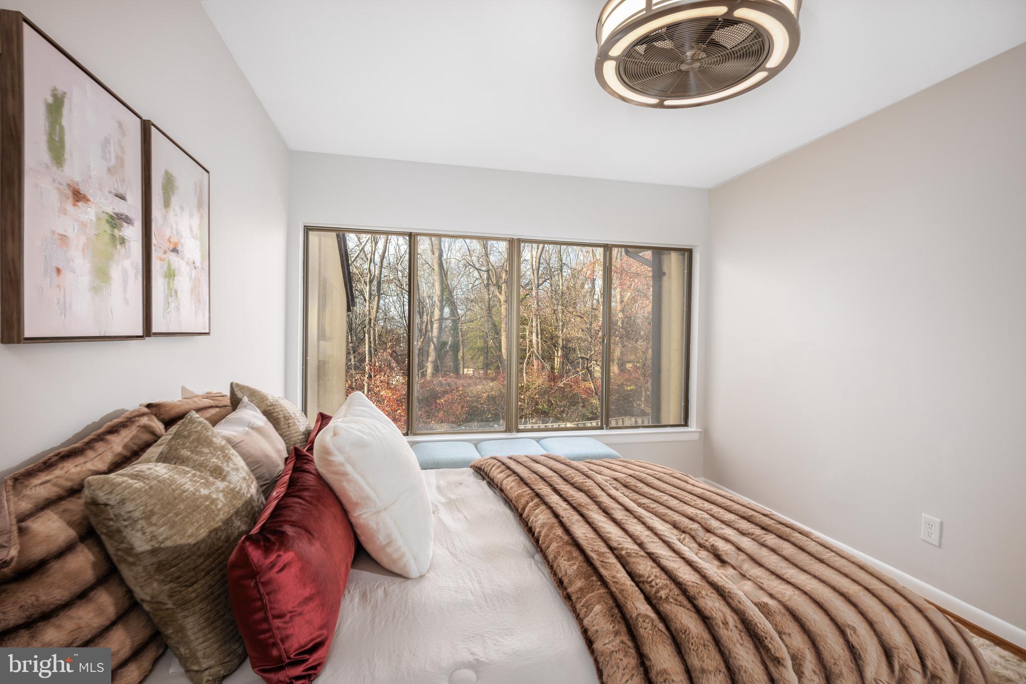 VILLAGE OF OAKLAND MILLS - Residential