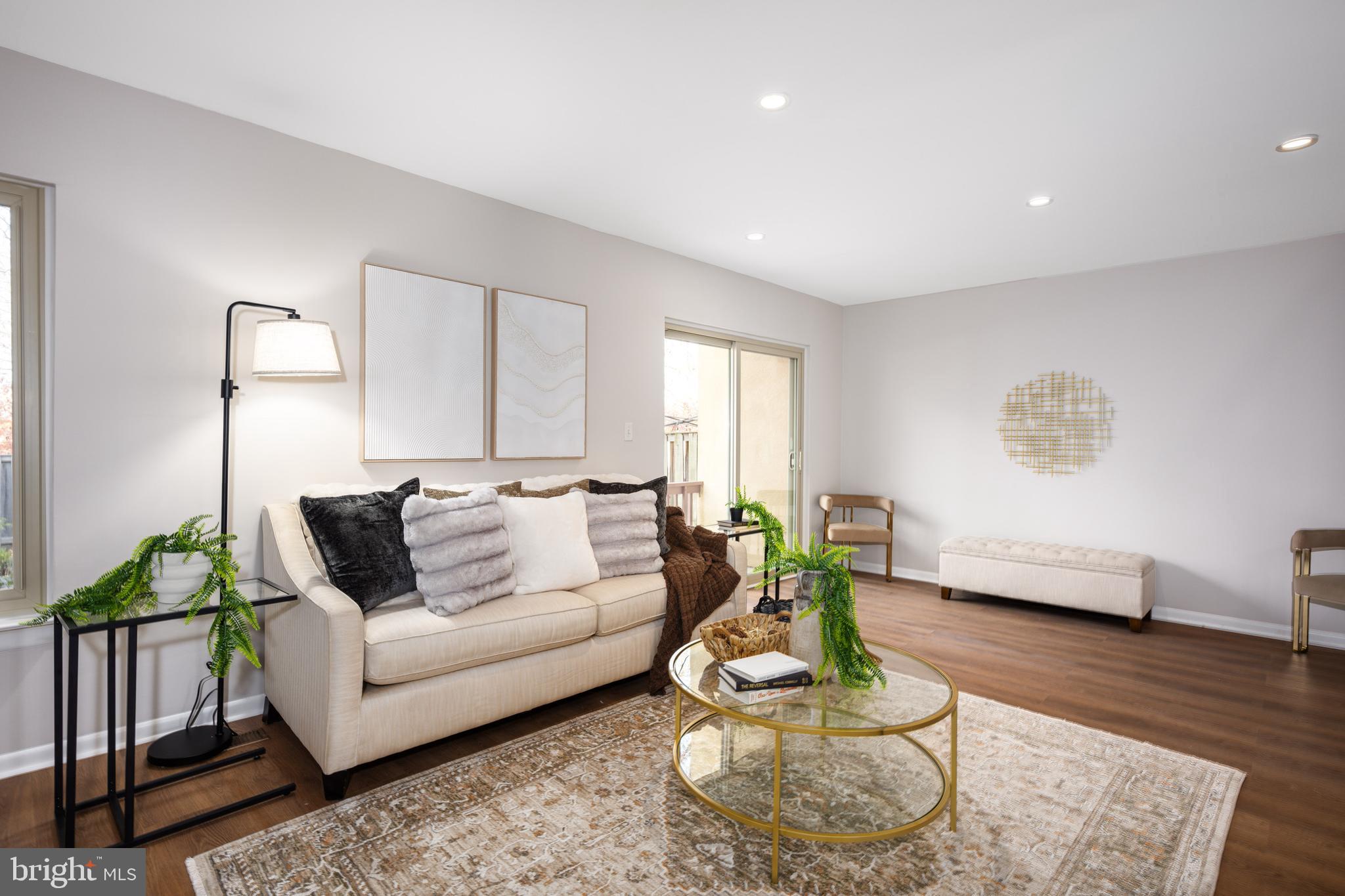 VILLAGE OF OAKLAND MILLS - Residential