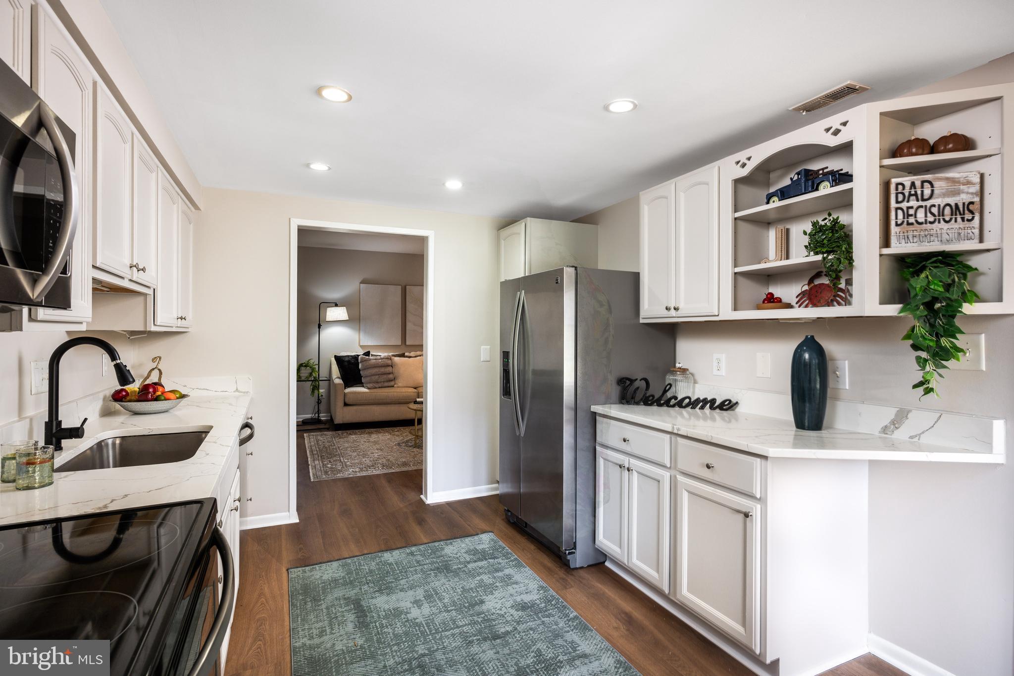 VILLAGE OF OAKLAND MILLS - Residential