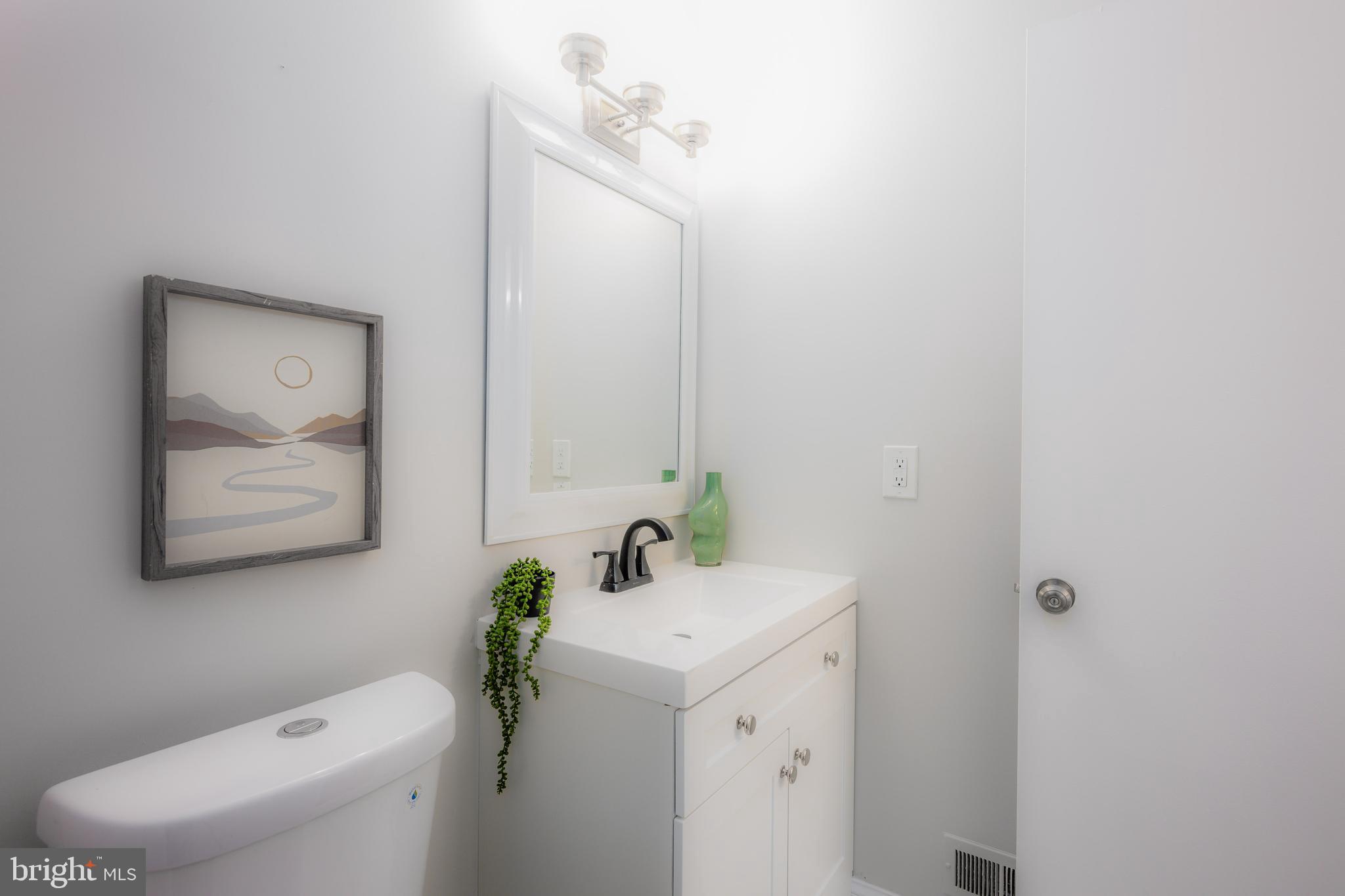 VILLAGE OF OAKLAND MILLS - Residential