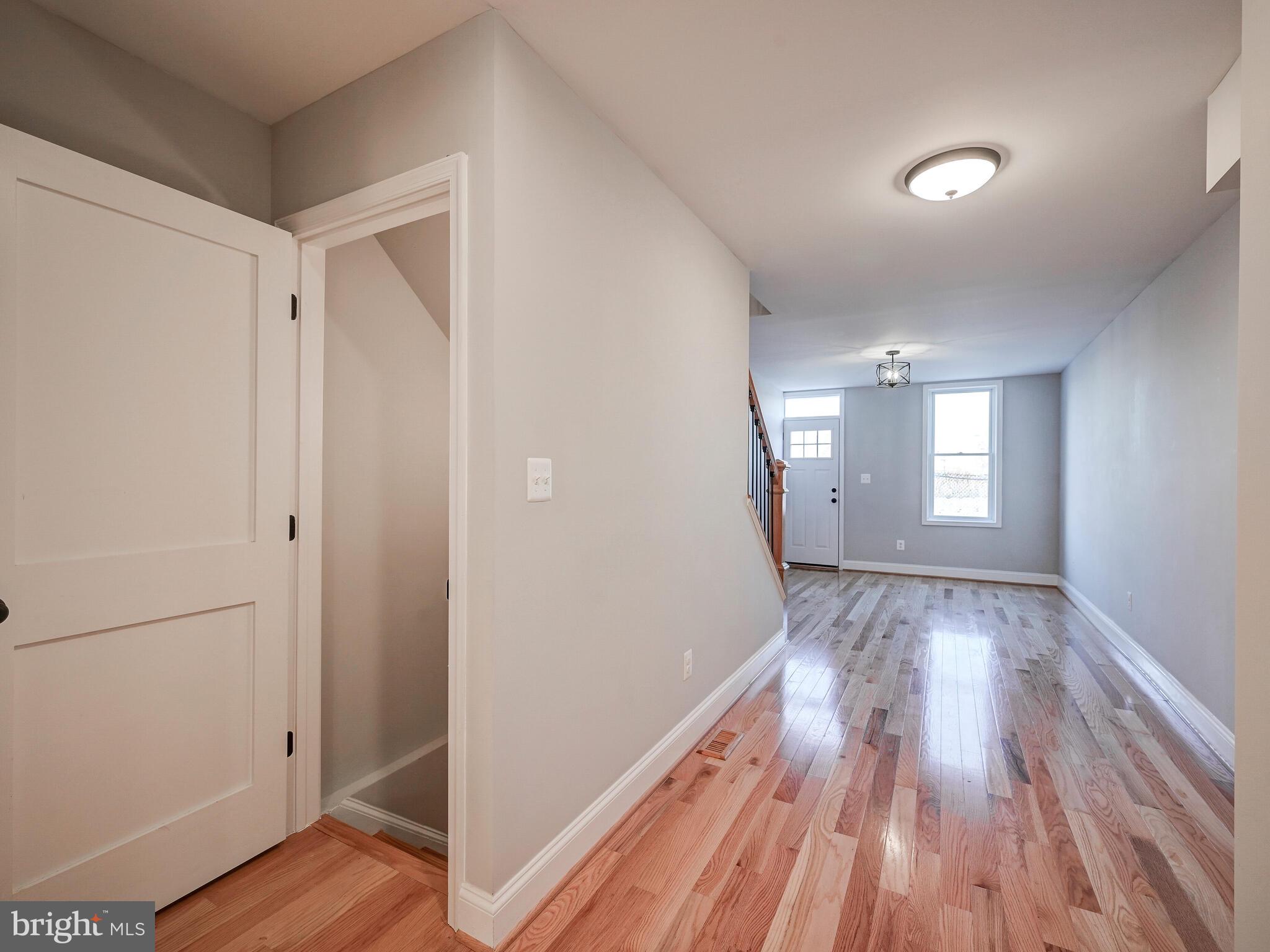 LOCUST POINT - Residential