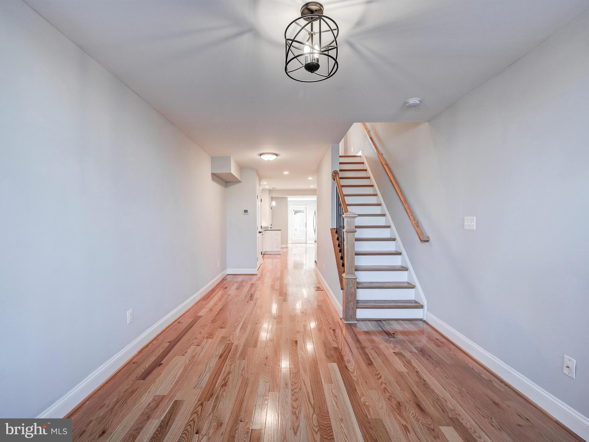 LOCUST POINT - Residential