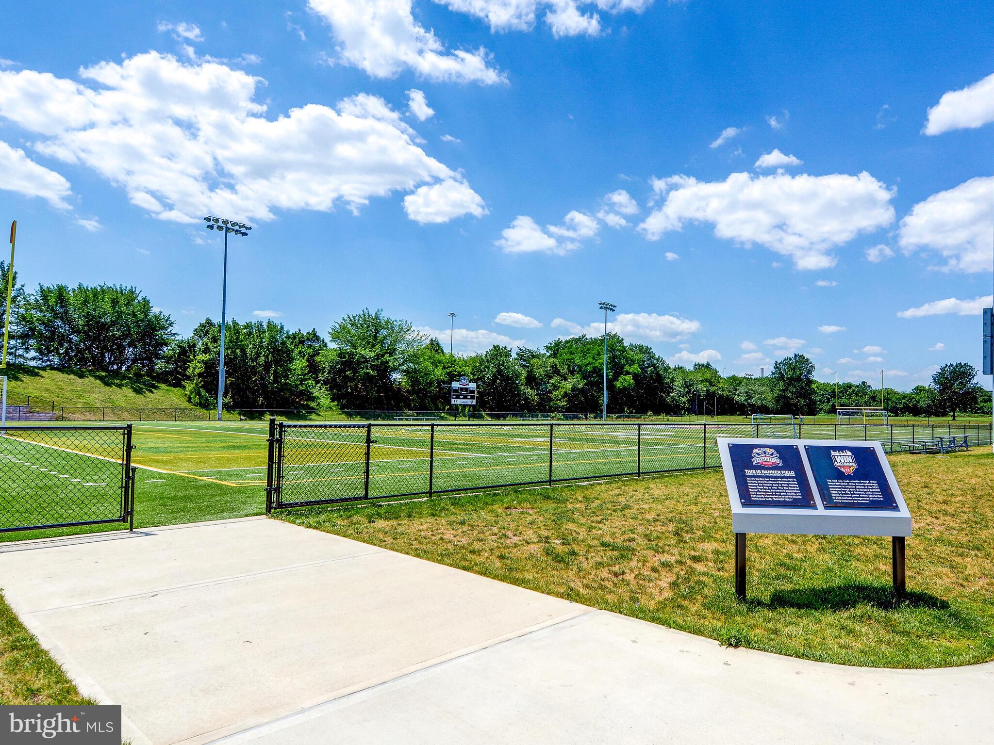 LOCUST POINT - Residential