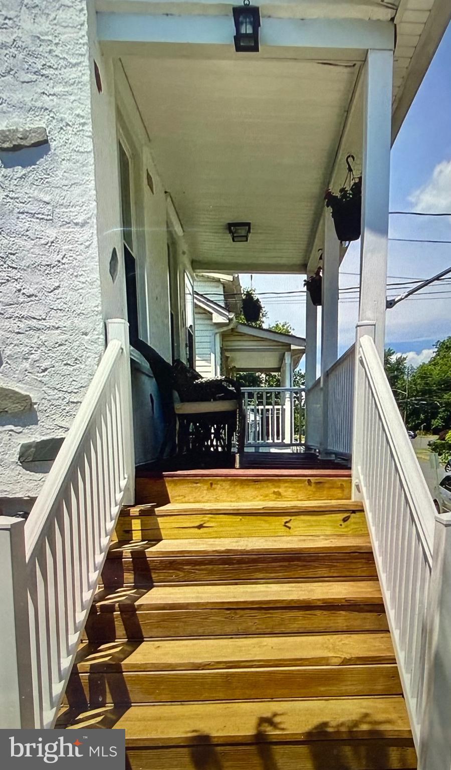 17 HAZELHURST AVENUE