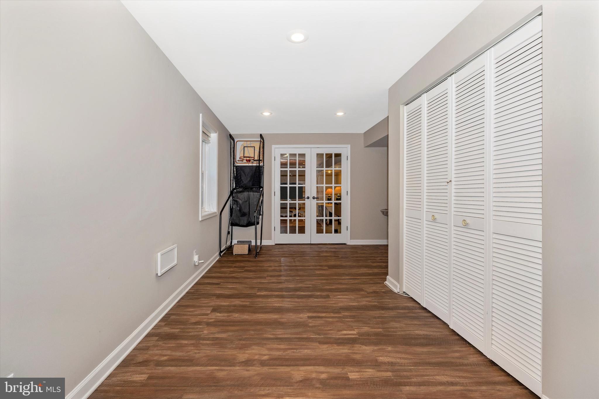 BRADFORD ESTATES - Residential