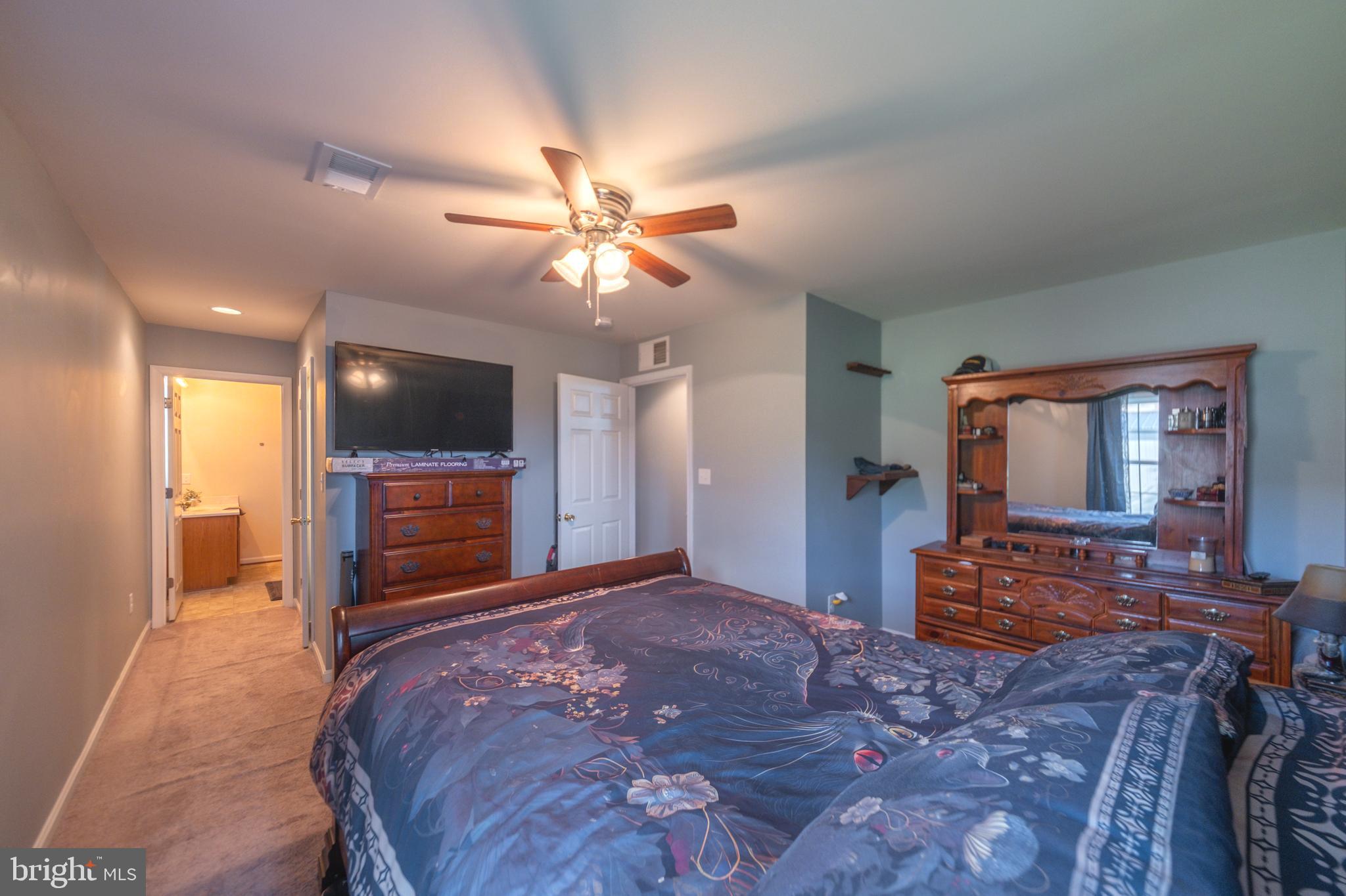 RIVERSIDE VILLAGE - Residential