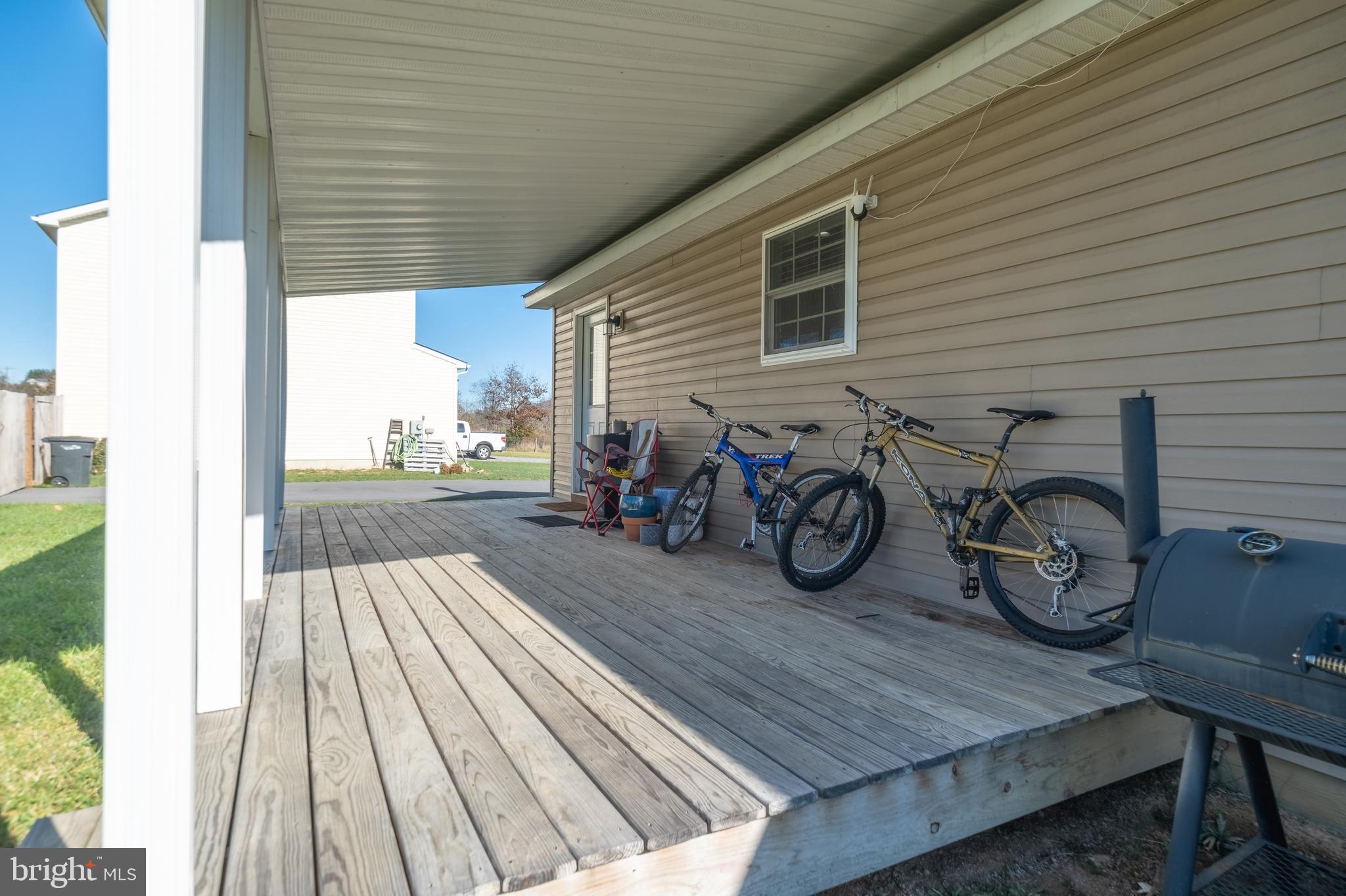 RIVERSIDE VILLAGE - Residential