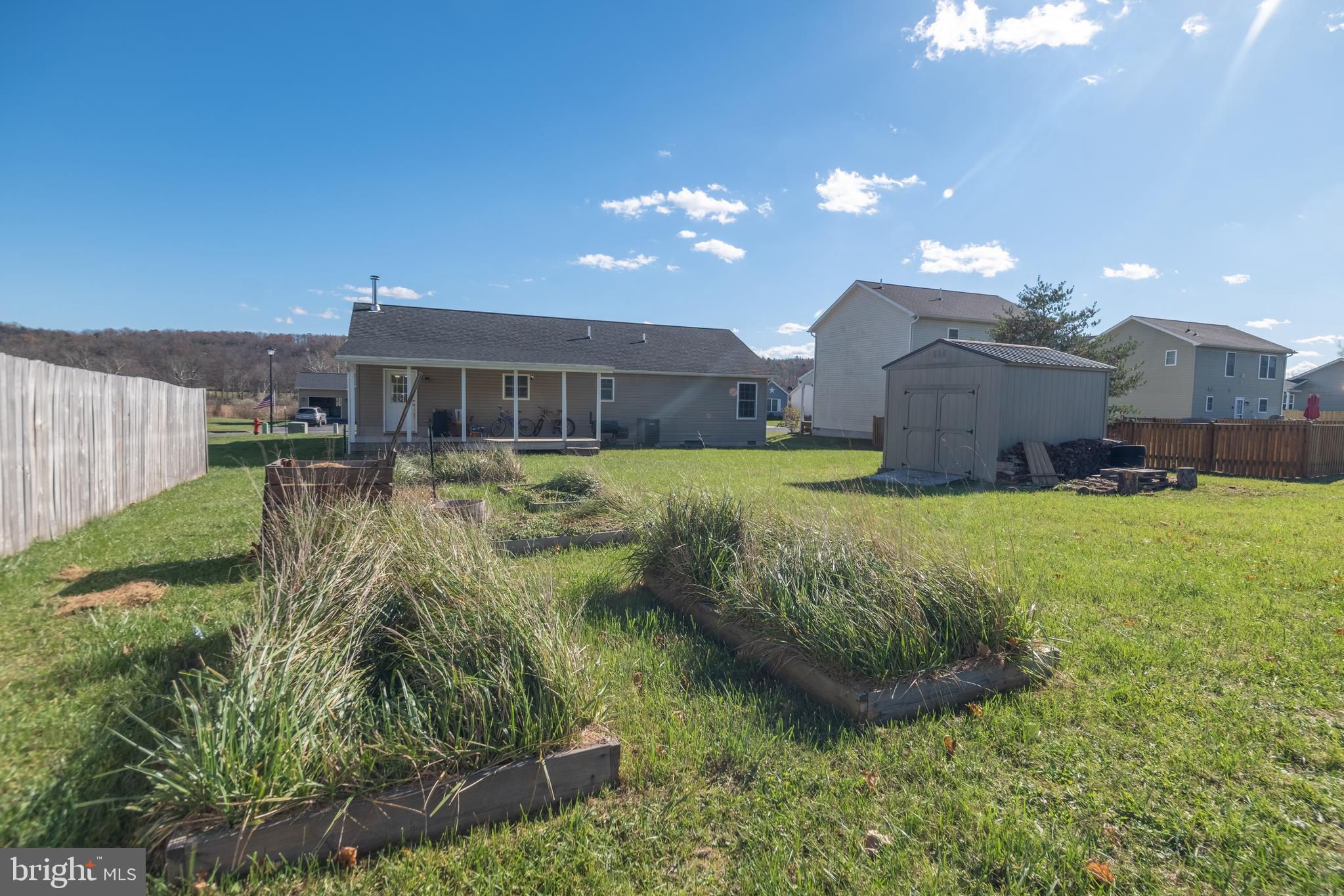 RIVERSIDE VILLAGE - Residential