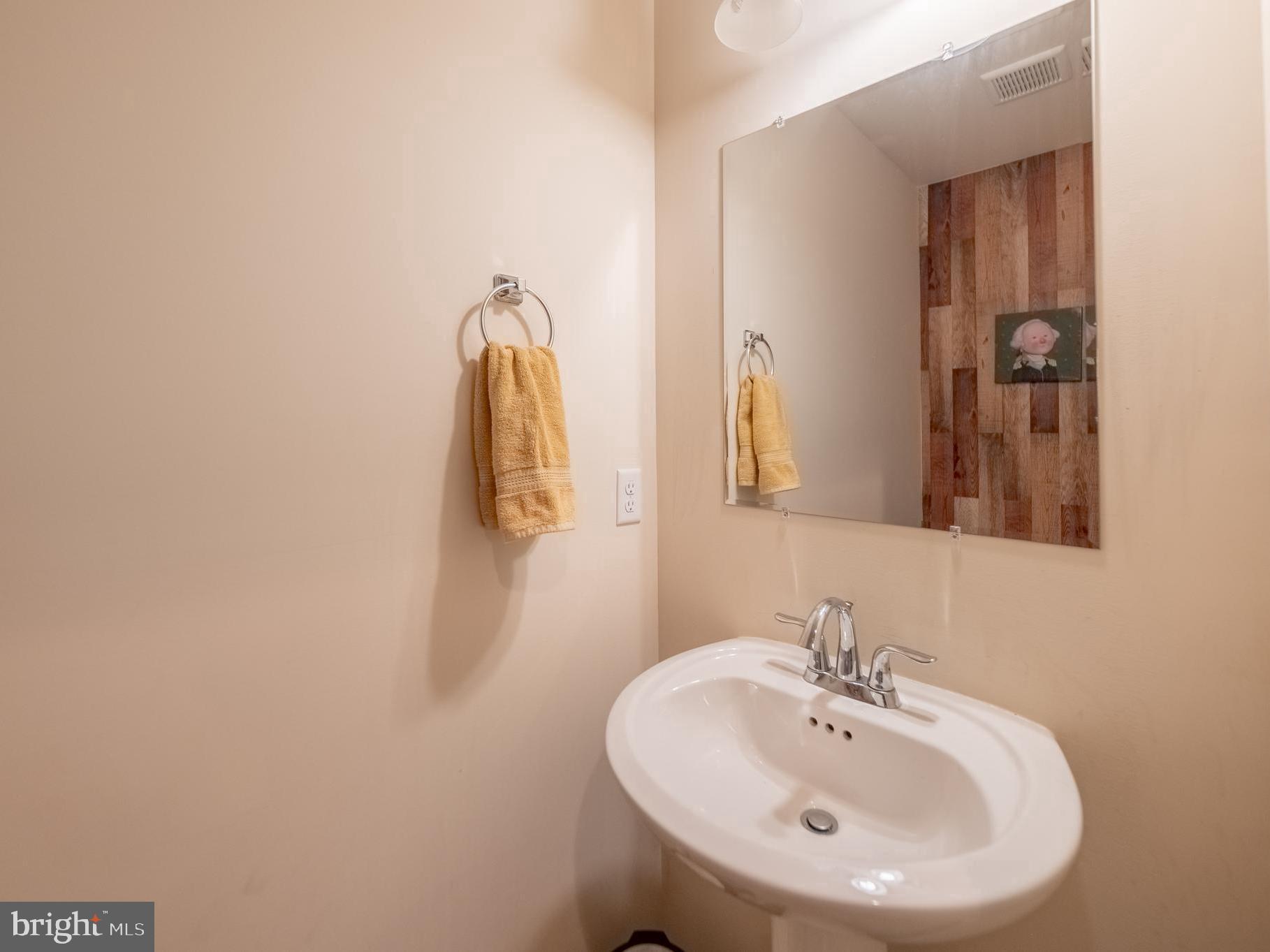 RIVERSIDE VILLAGE - Residential