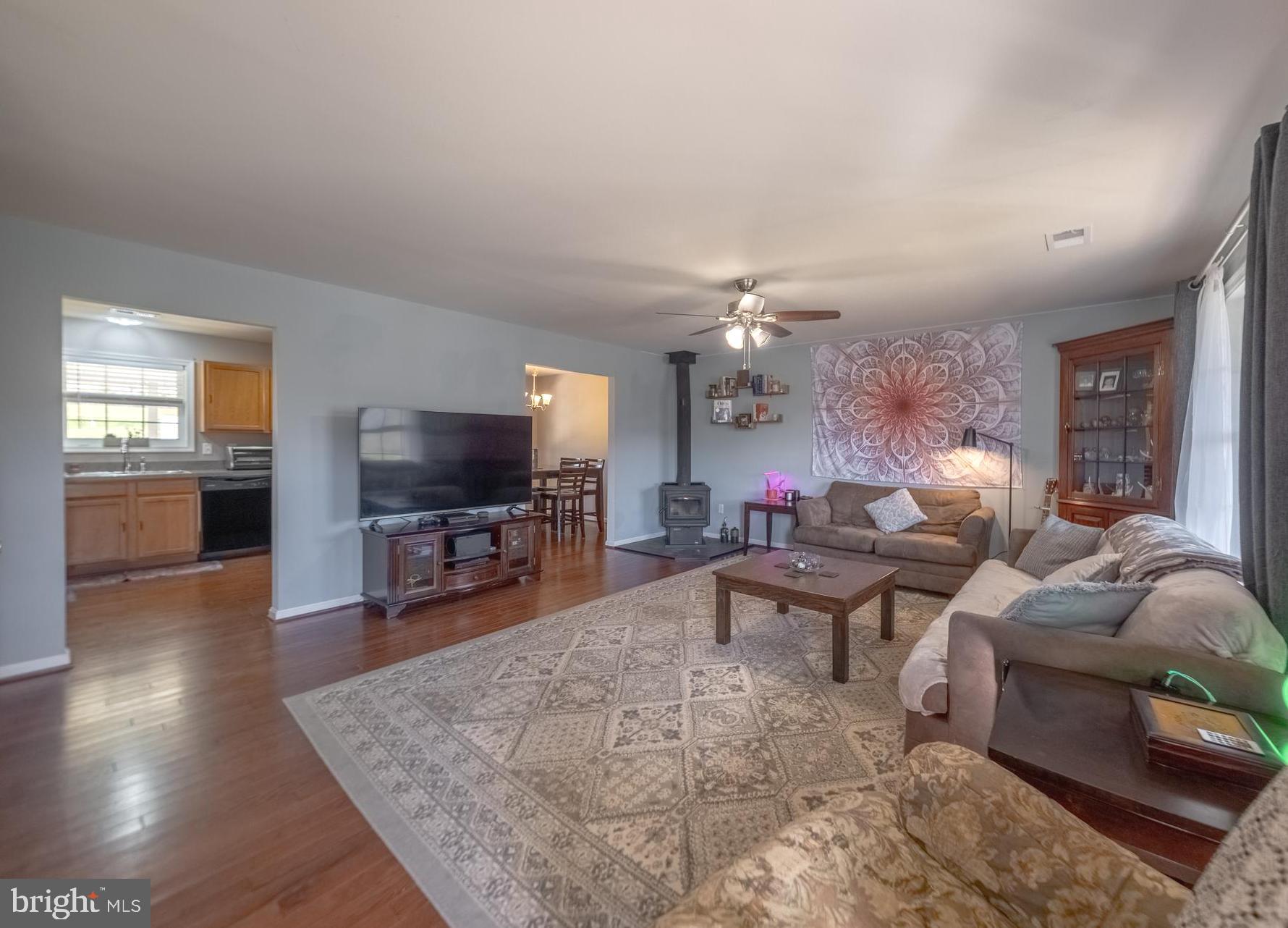 RIVERSIDE VILLAGE - Residential