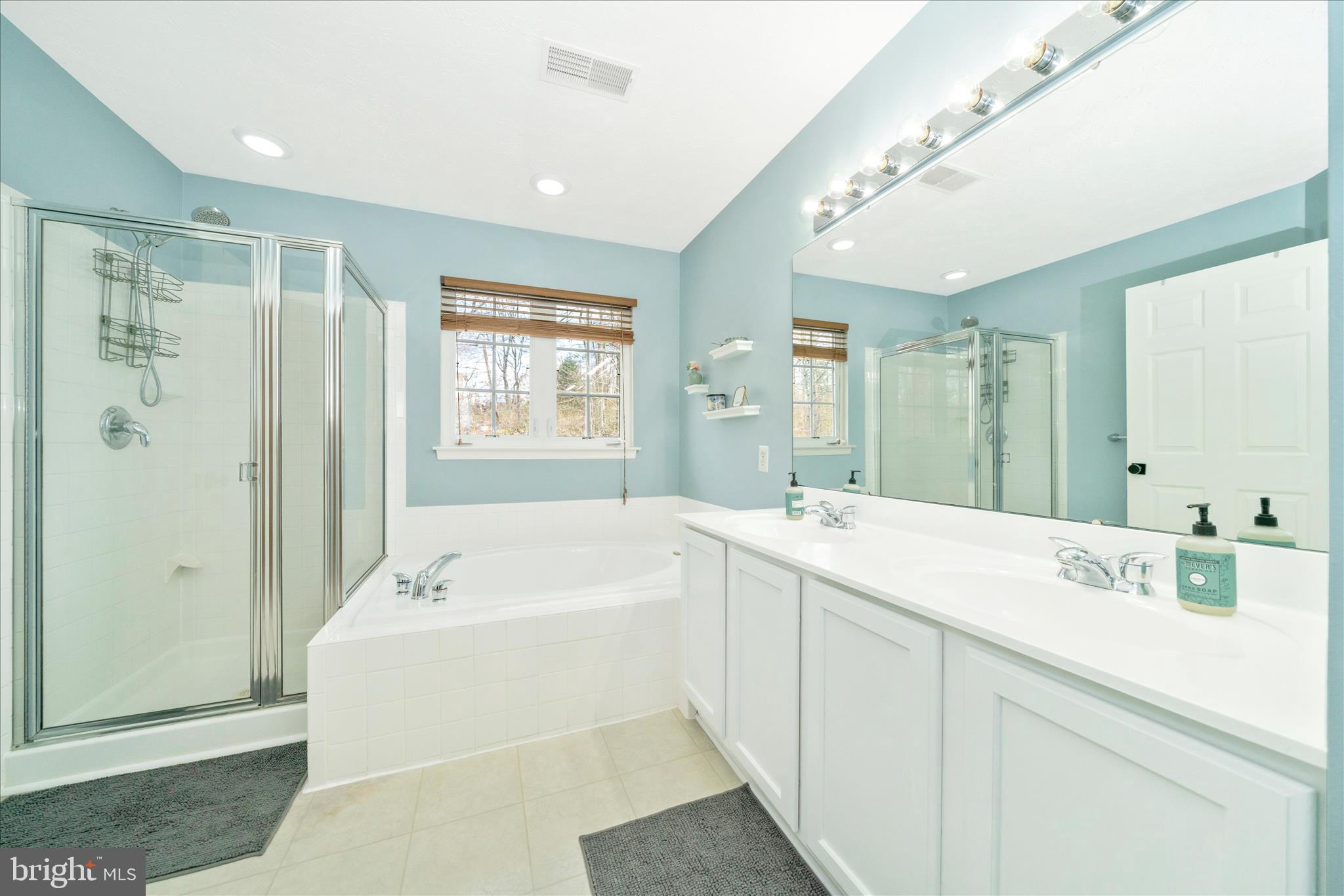 PINEY ORCHARD - Residential