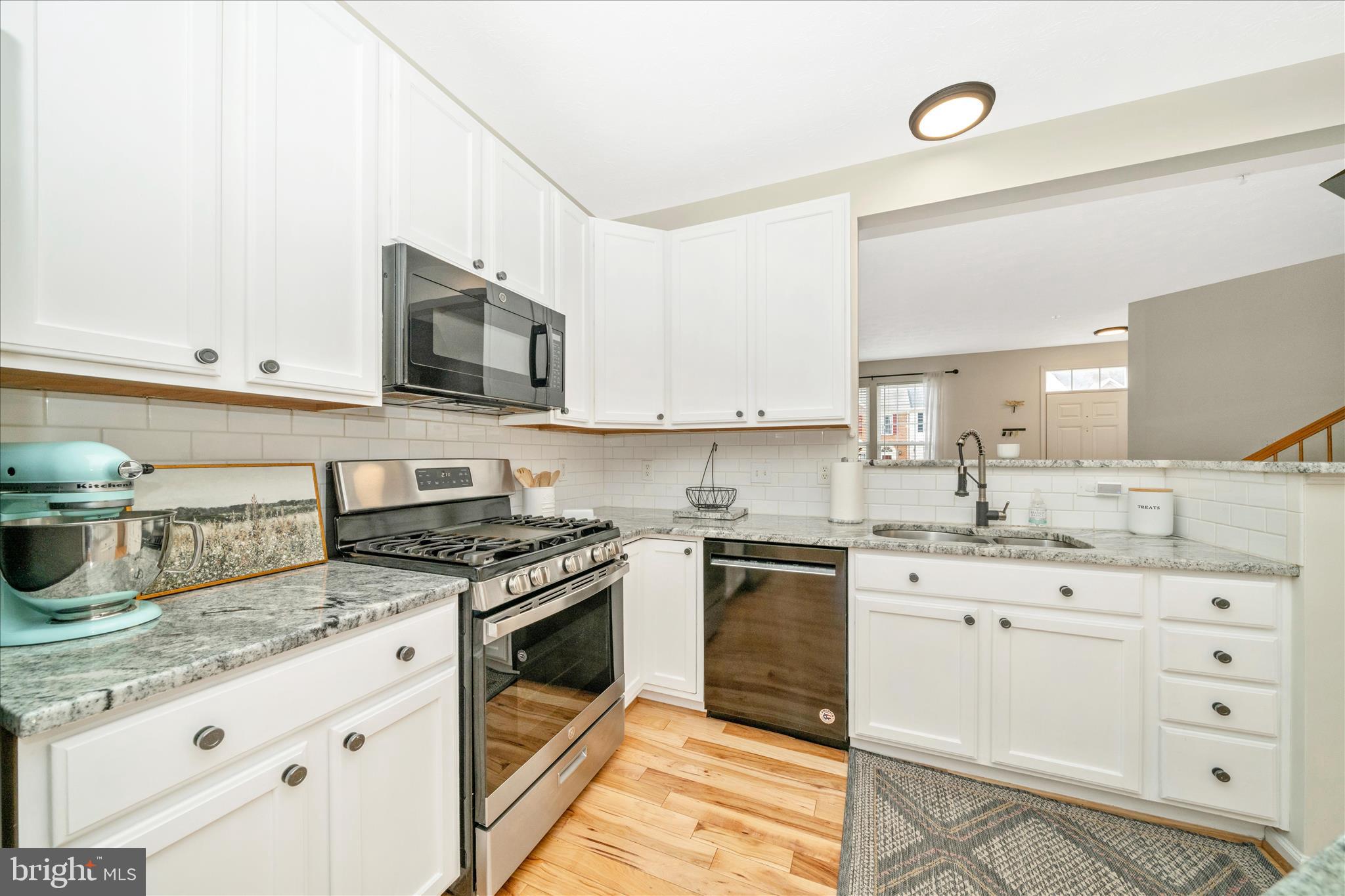 PINEY ORCHARD - Residential