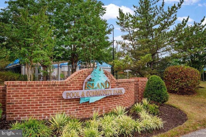 PINEY ORCHARD - Residential