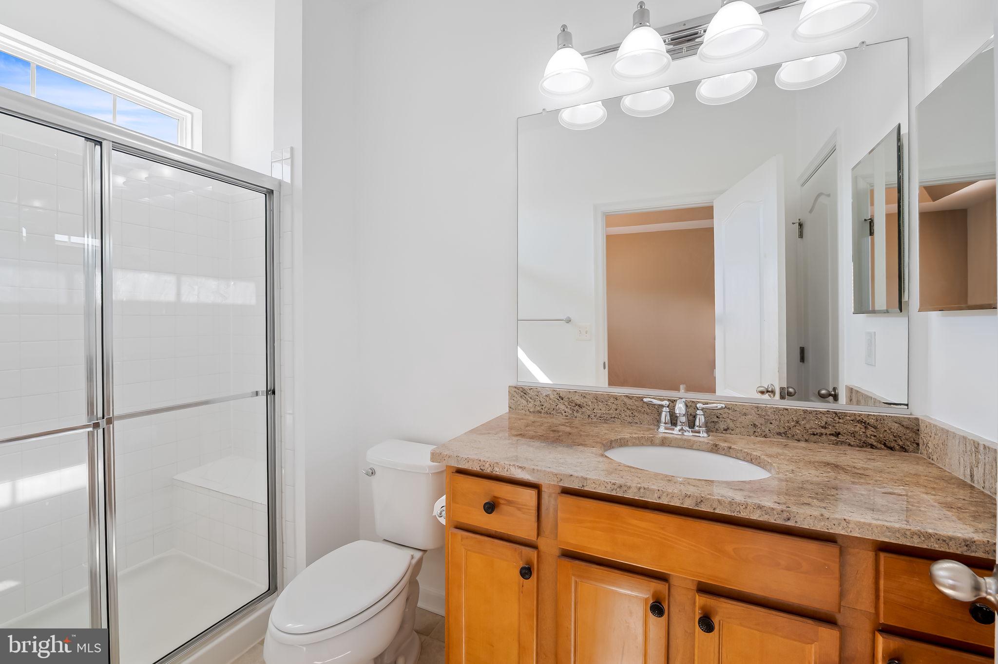 ADMIRALS LANDING - Residential