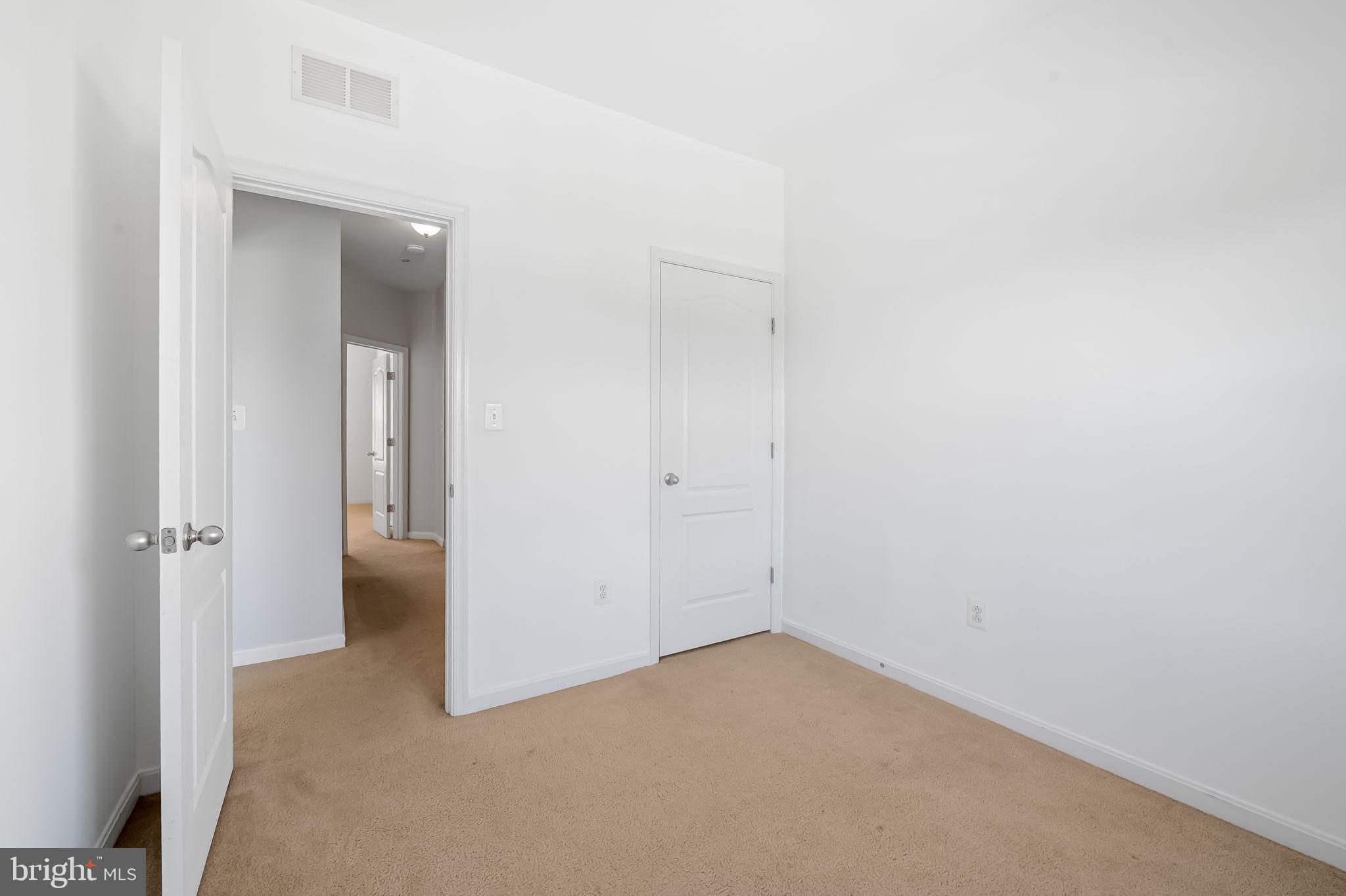 ADMIRALS LANDING - Residential