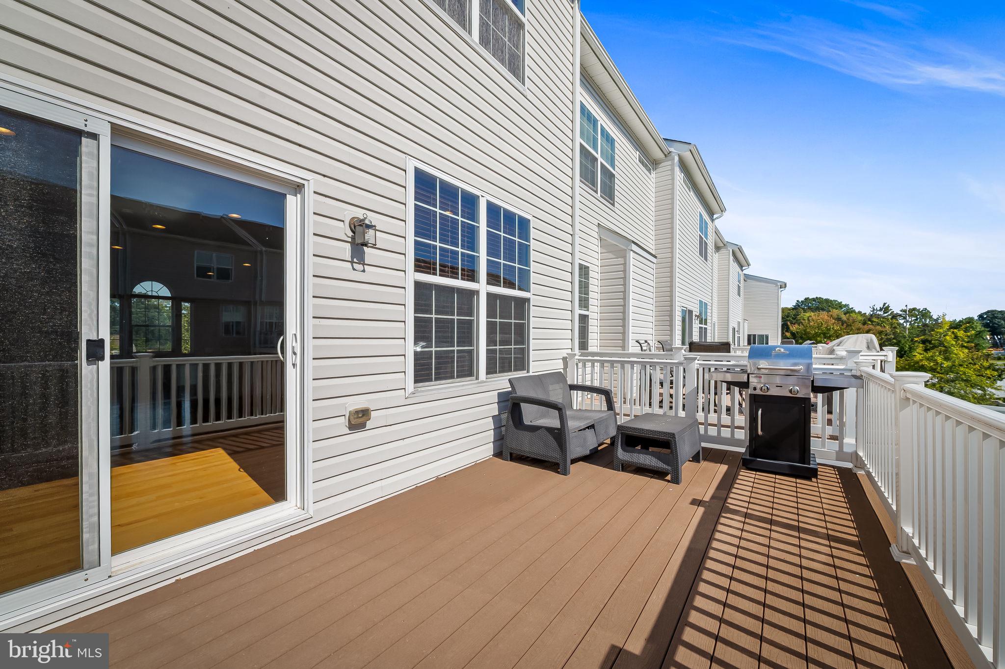 ADMIRALS LANDING - Residential