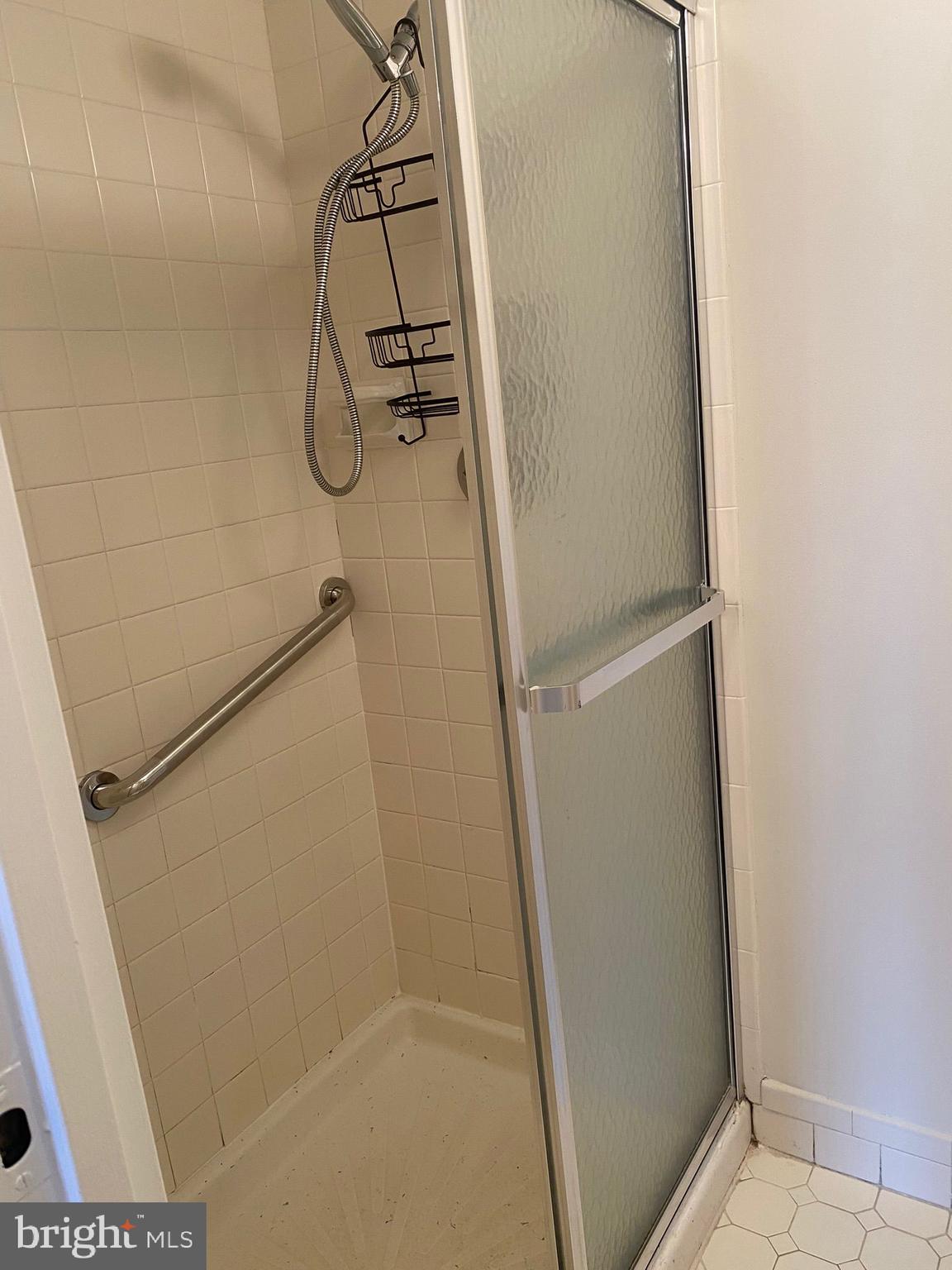 RHAWNHURST - Residential Lease