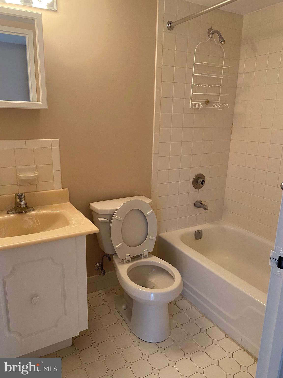 RHAWNHURST - Residential Lease