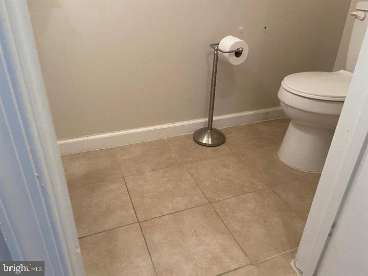 ROLLING RIDGE - Residential Lease